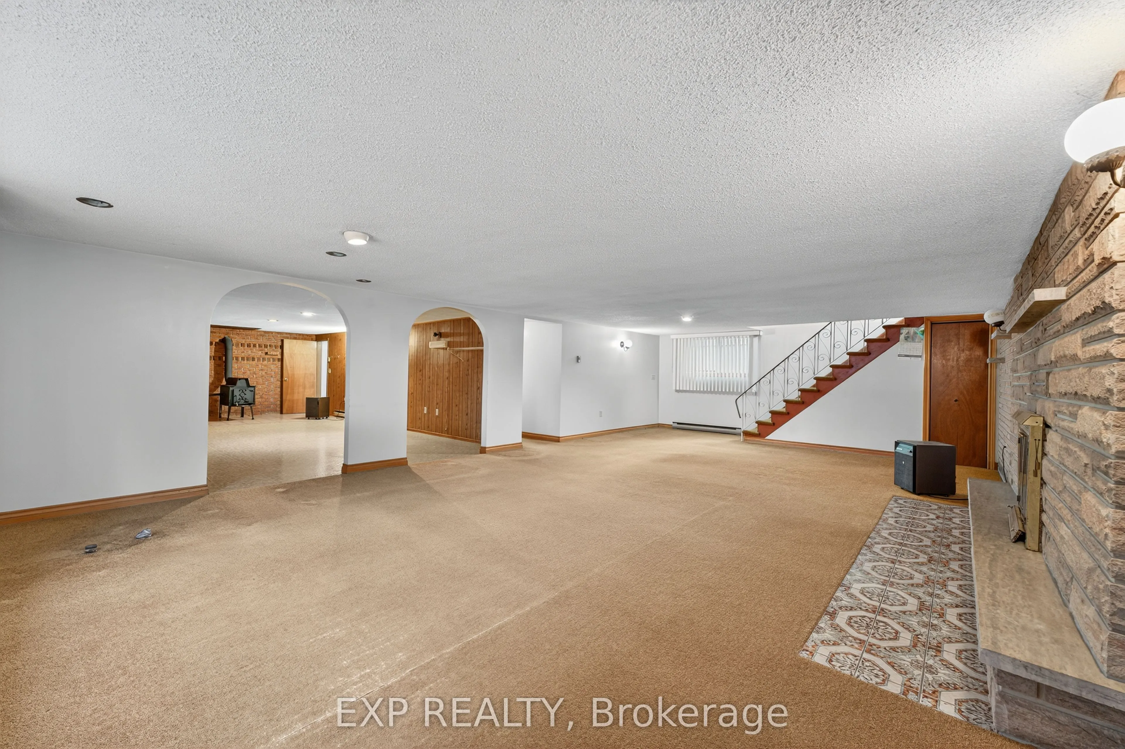 147 Inverness Crescent
