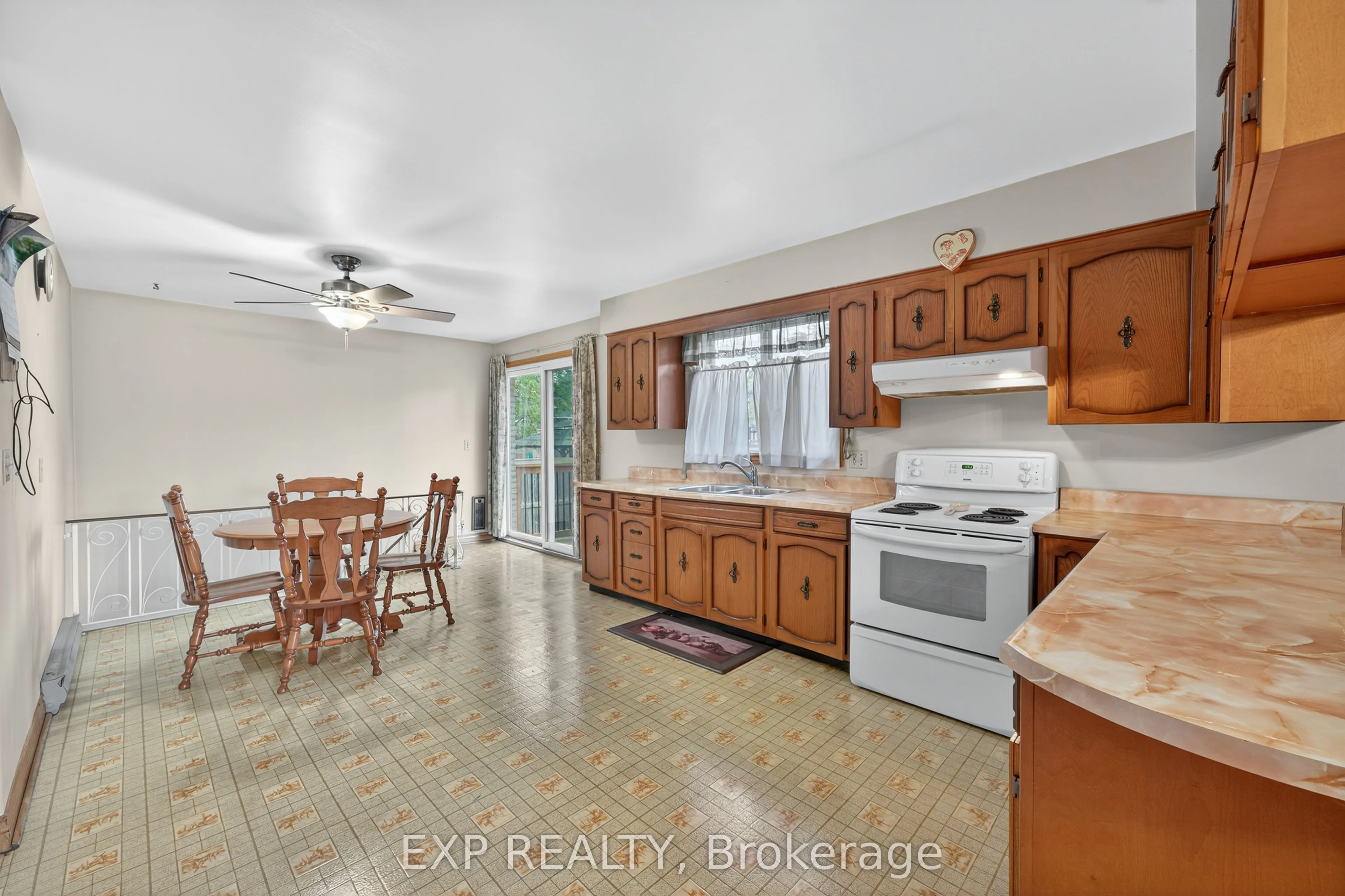 147 Inverness Crescent
