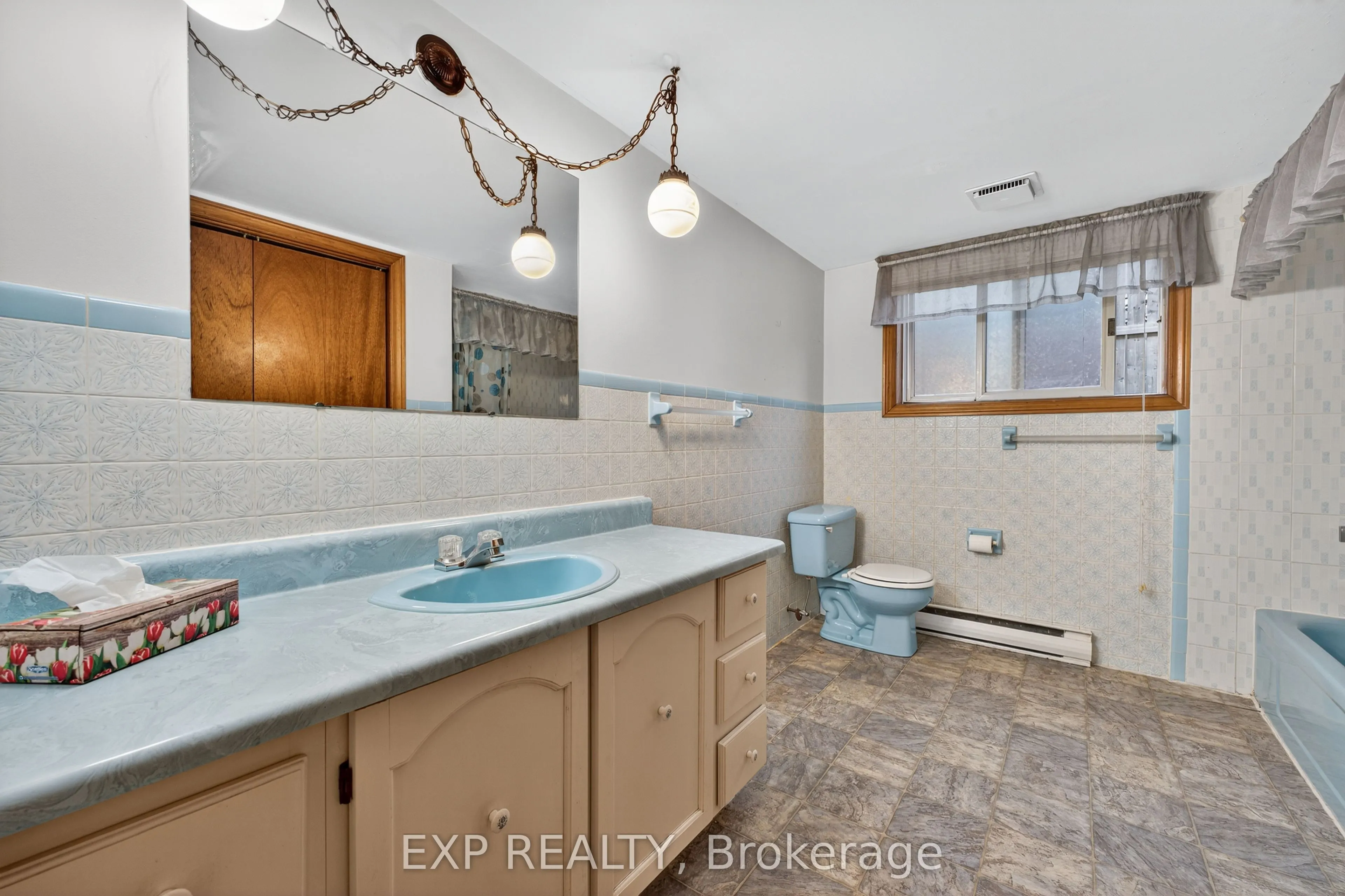 147 Inverness Crescent