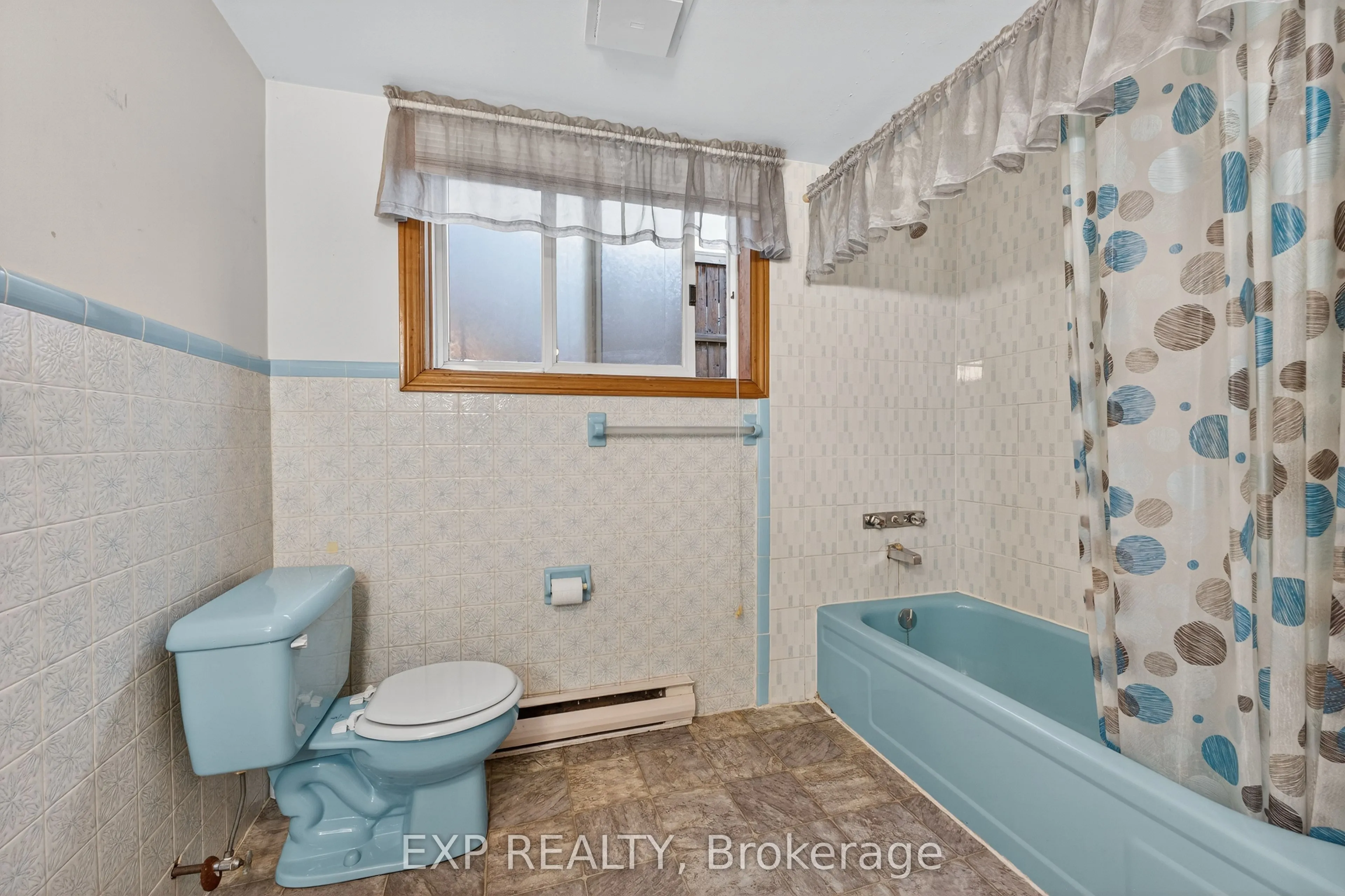 147 Inverness Crescent