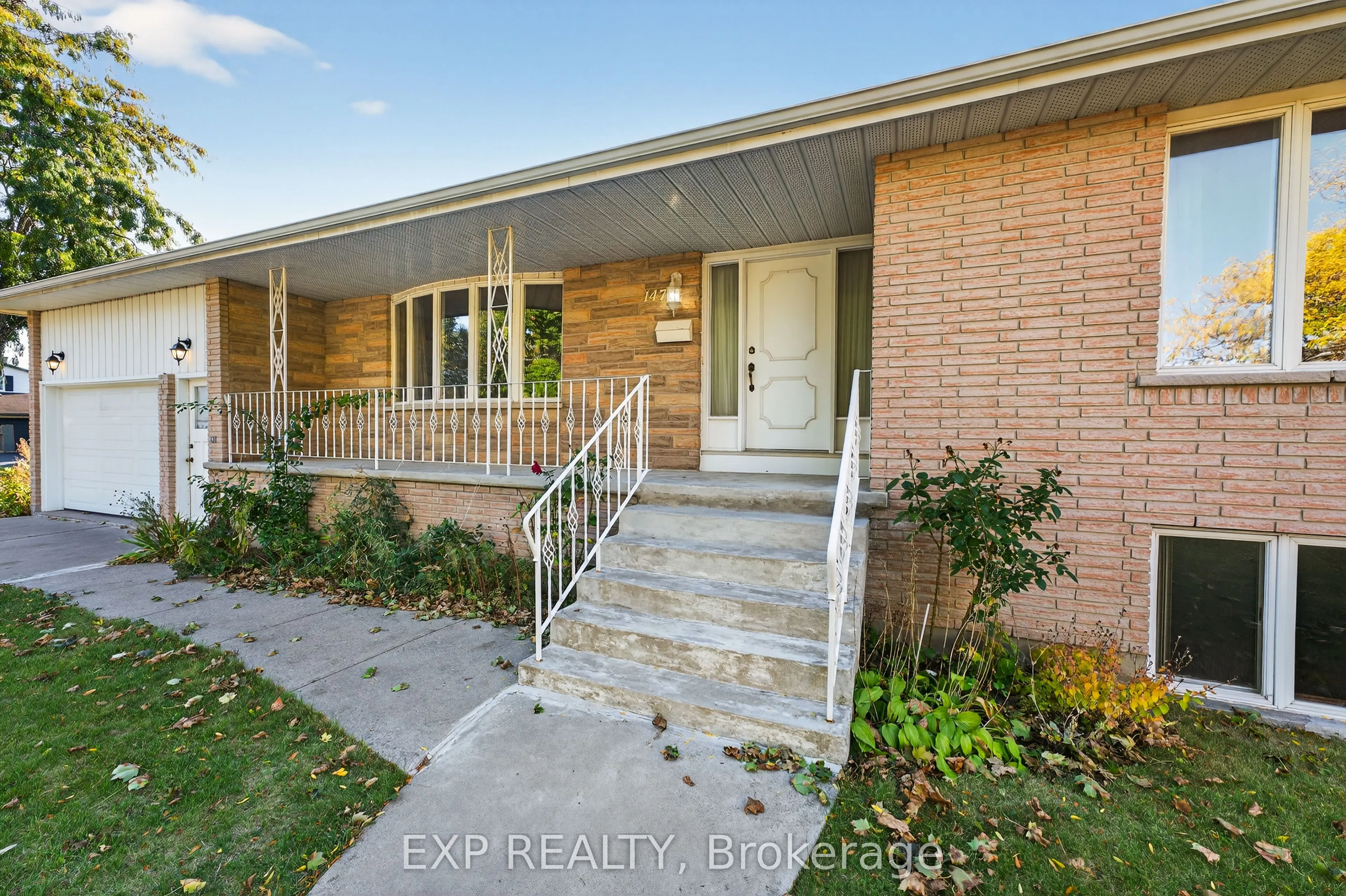 147 Inverness Crescent