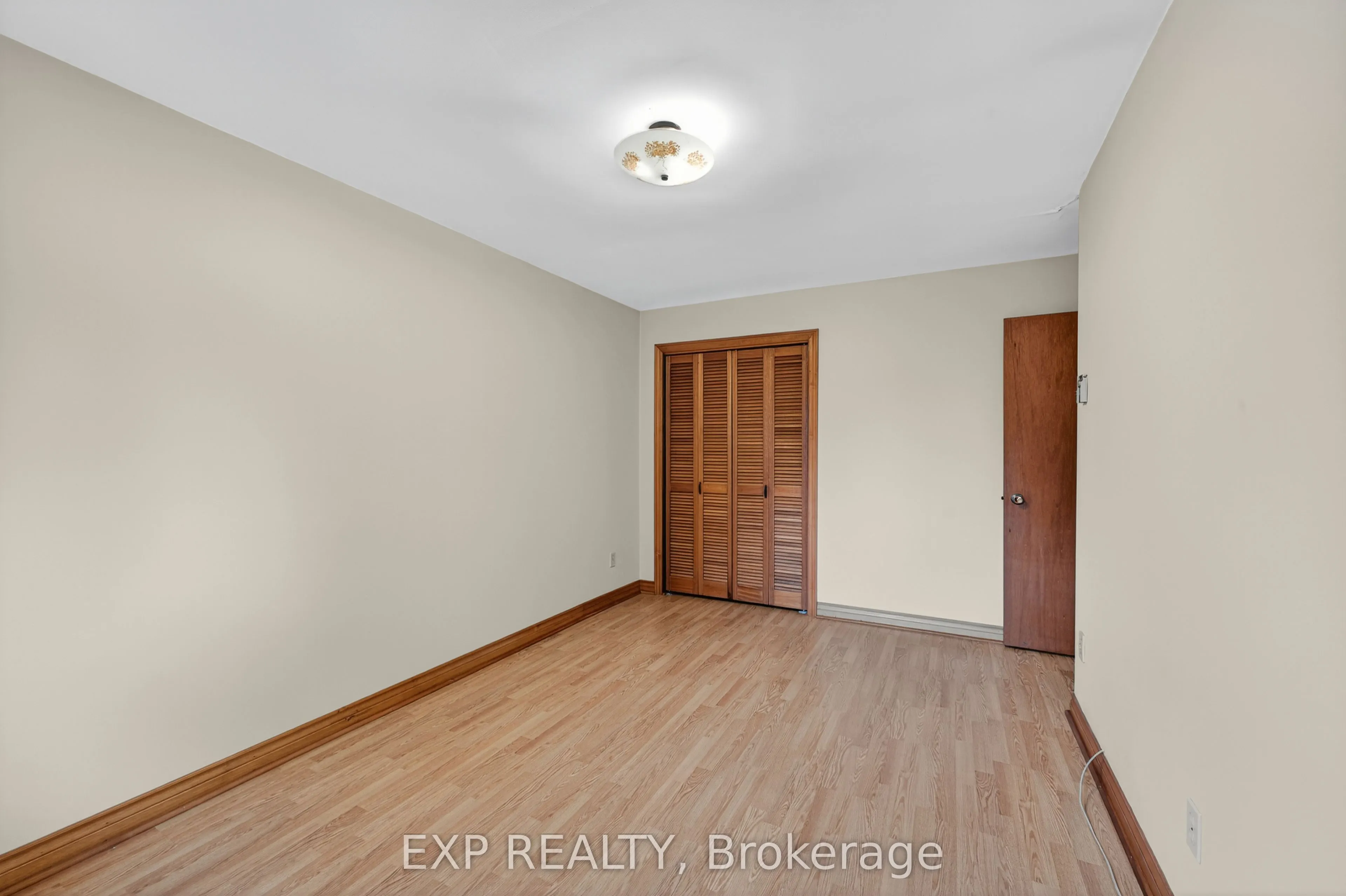 147 Inverness Crescent