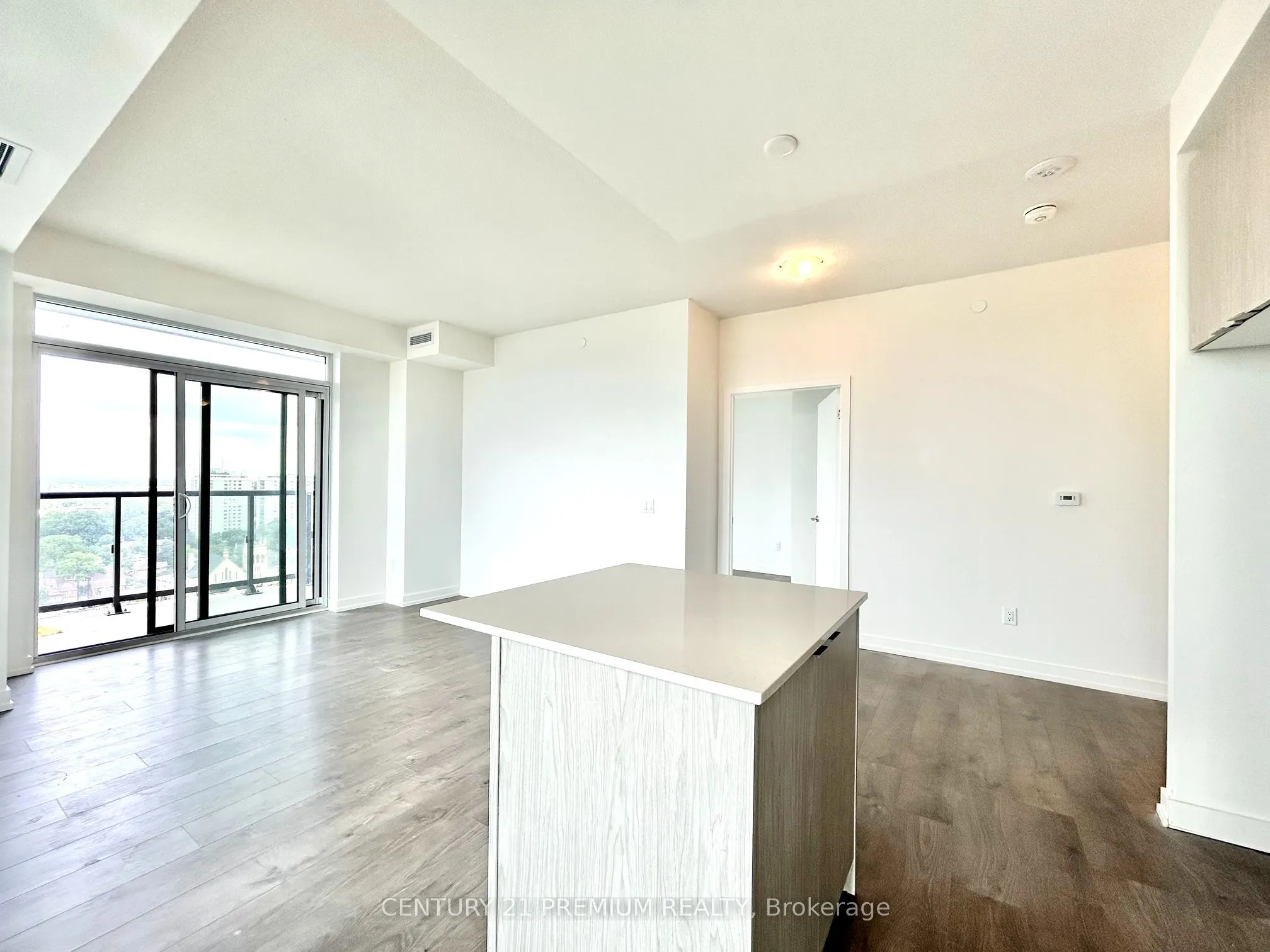 55 Duke Street, #1702