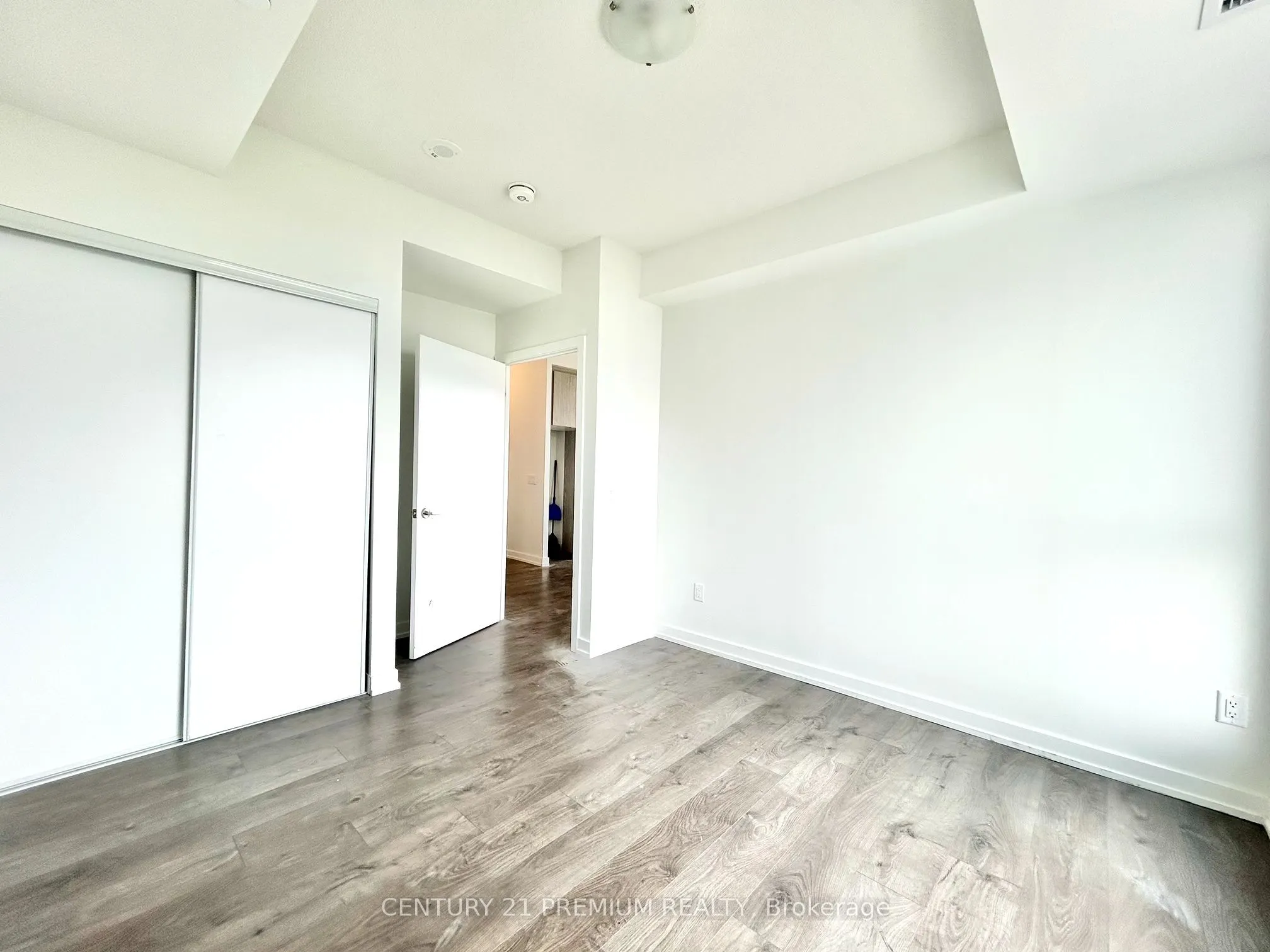 55 Duke Street, #1702