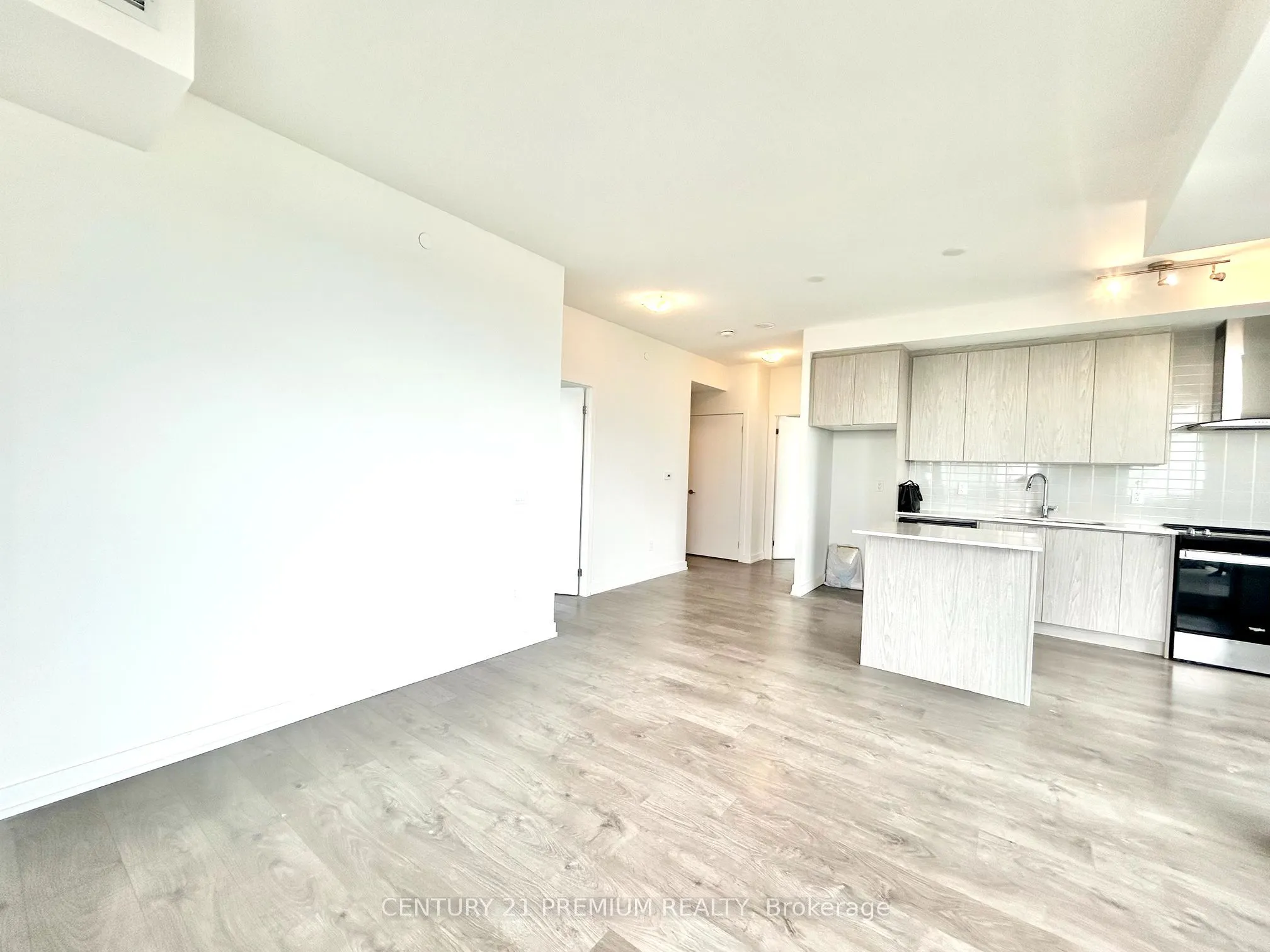 55 Duke Street, #1702