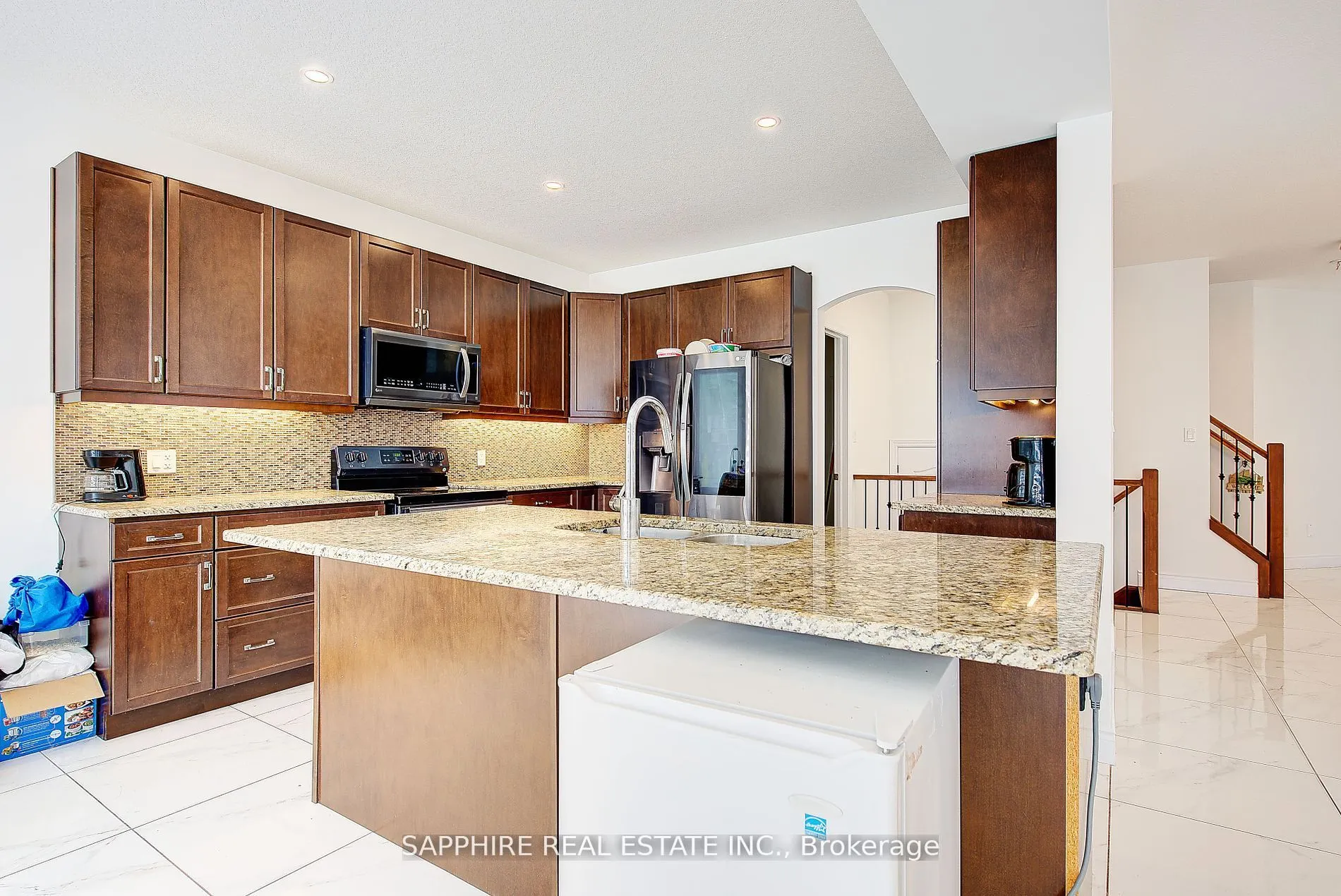 1763 Owen Lane