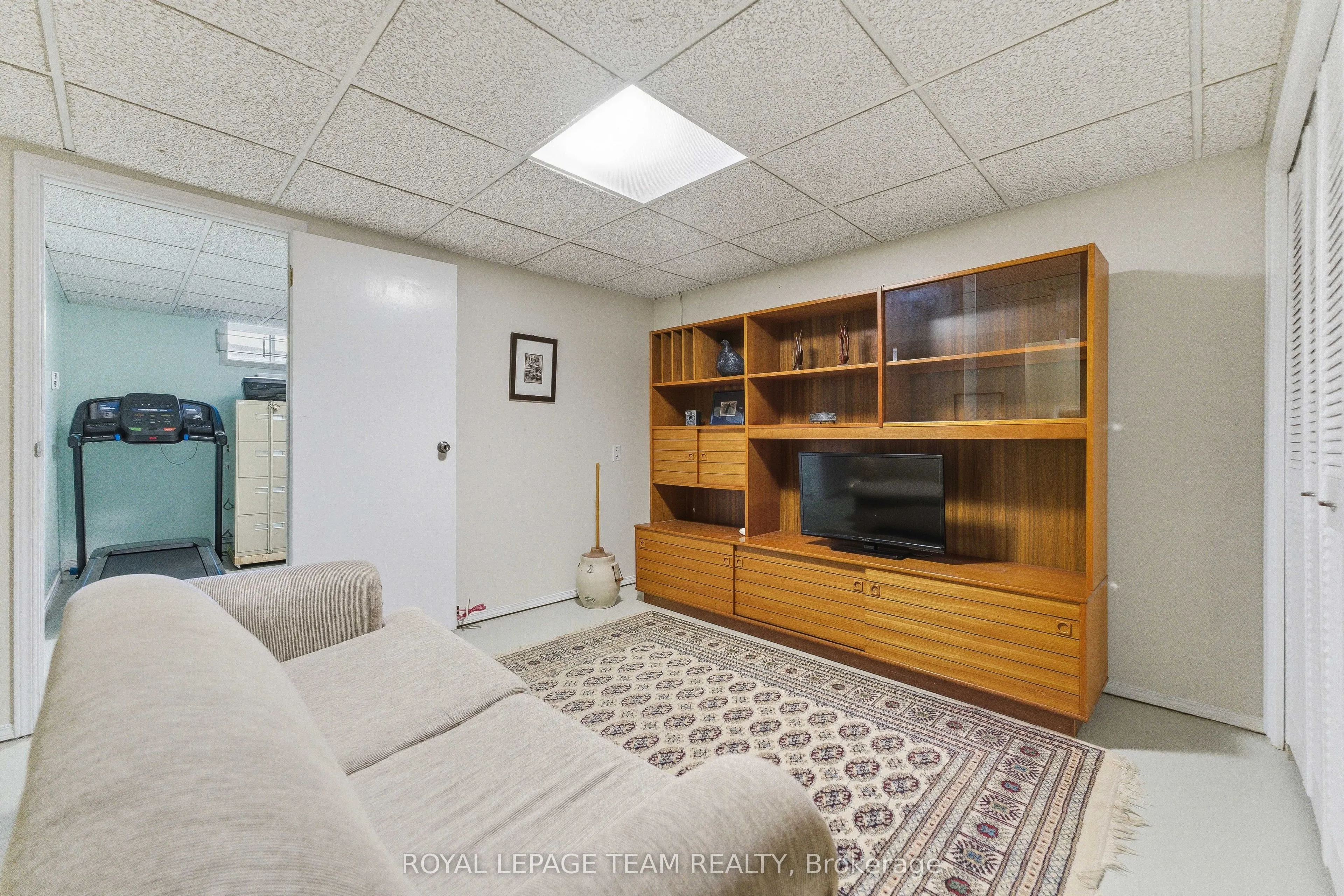 54 Pickwick Drive