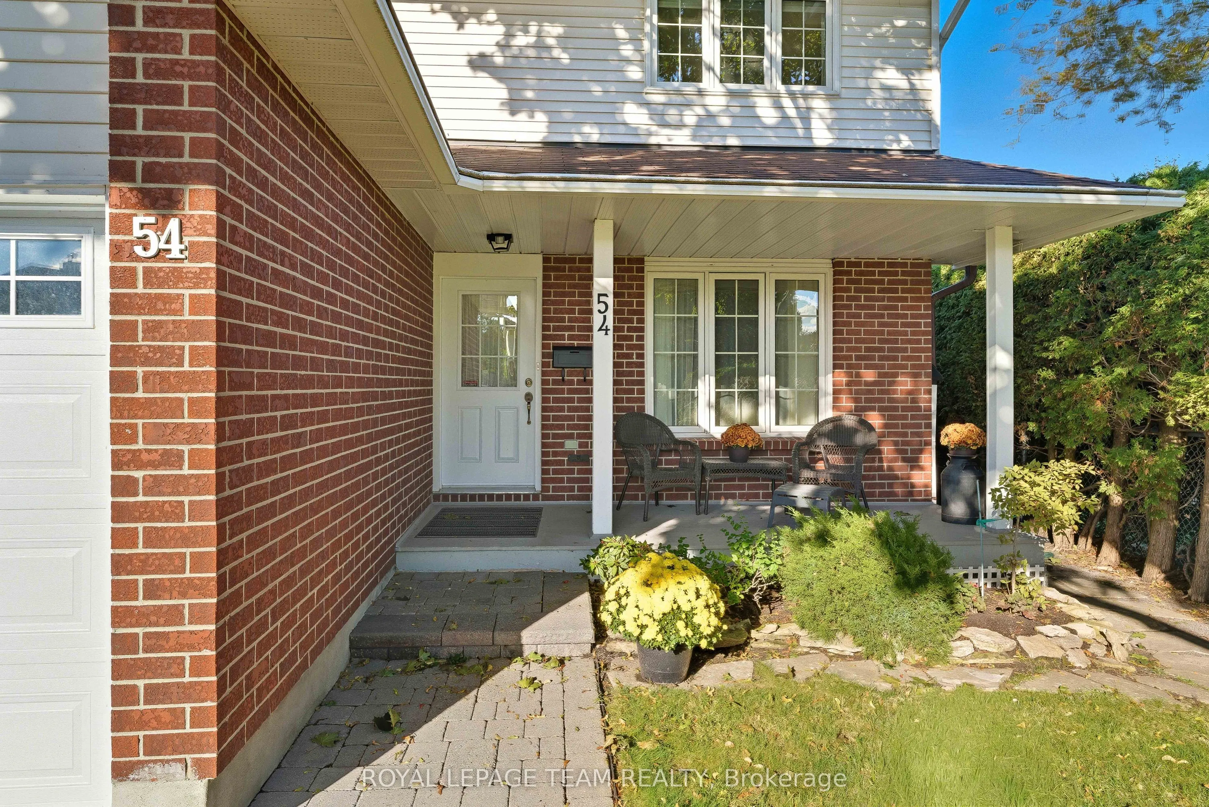 54 Pickwick Drive