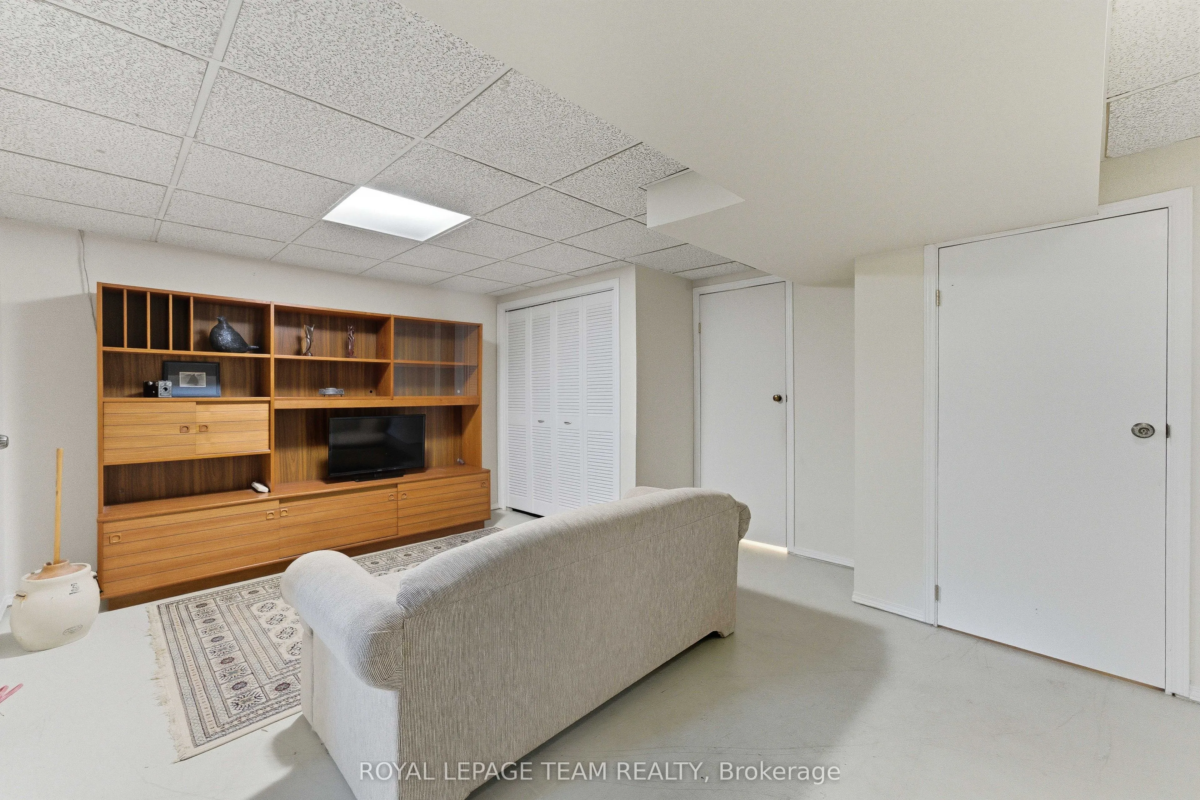 54 Pickwick Drive