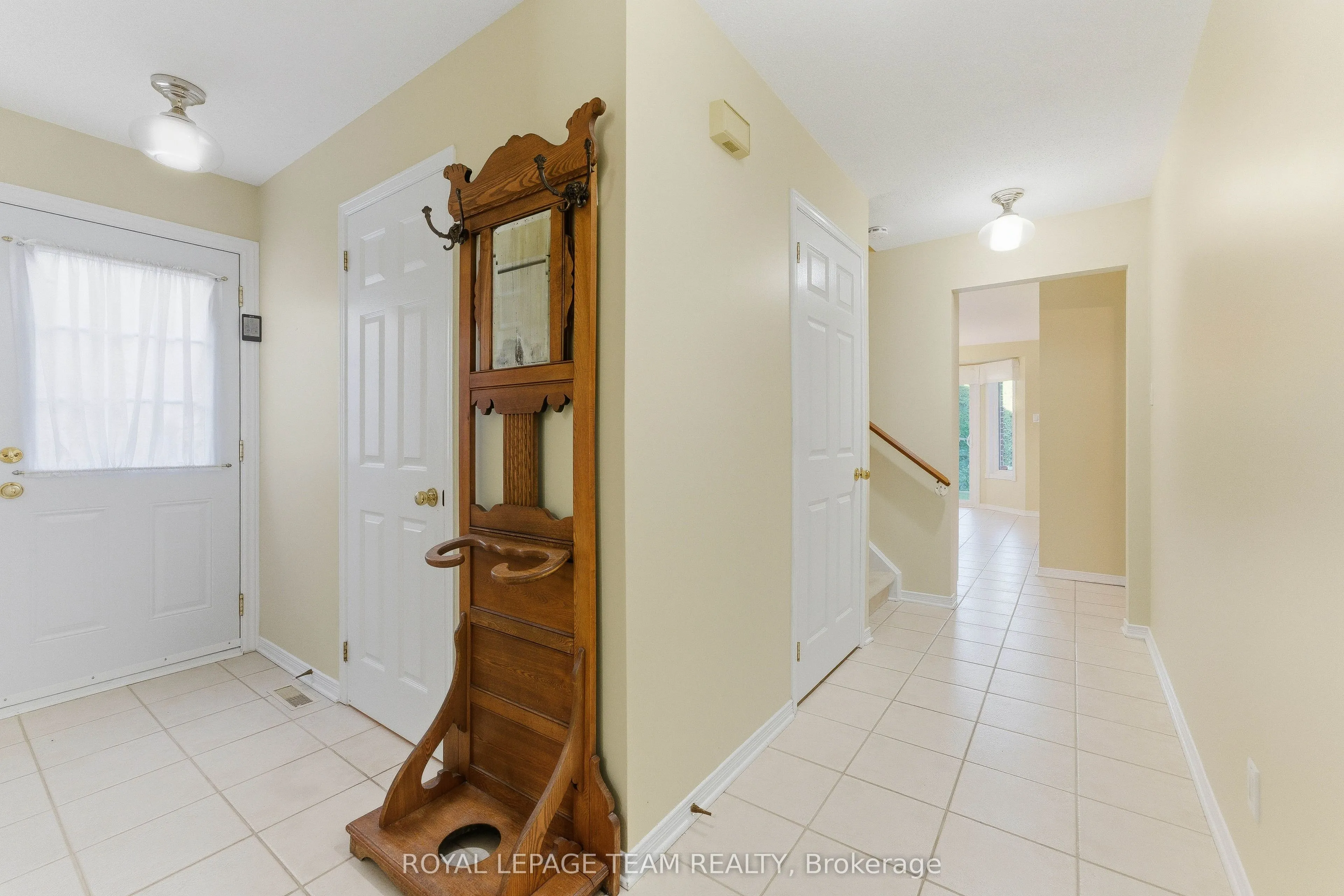 54 Pickwick Drive