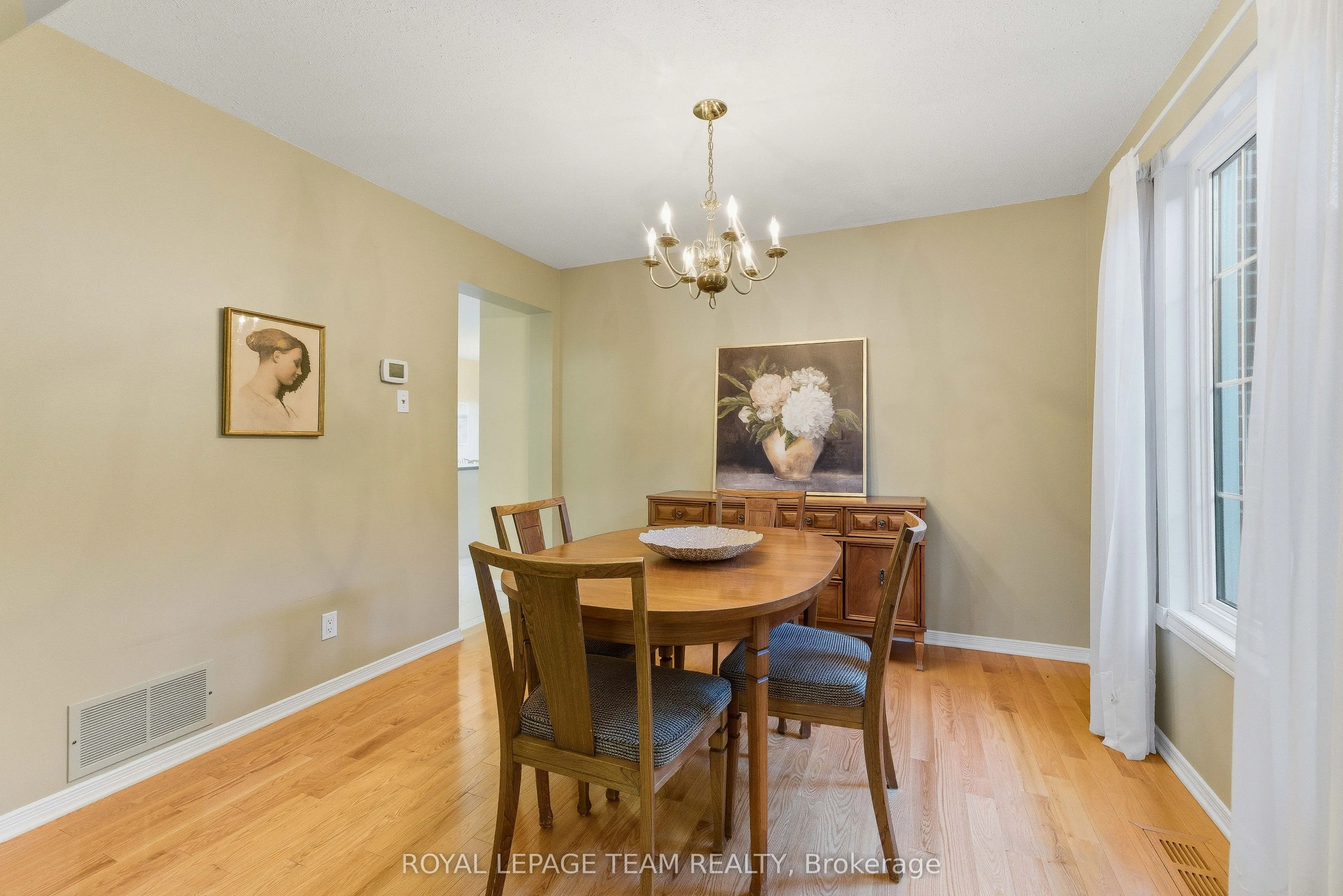 54 Pickwick Drive