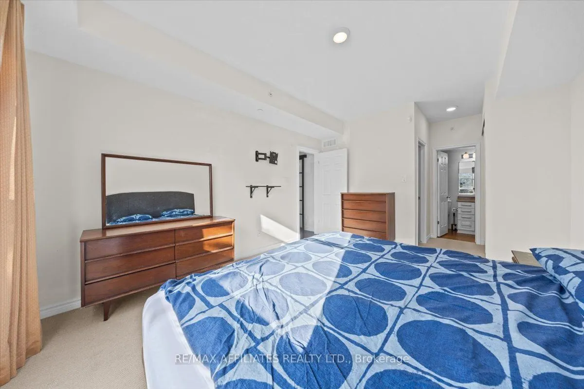 250 Glenroy Gilbert Drive, #105