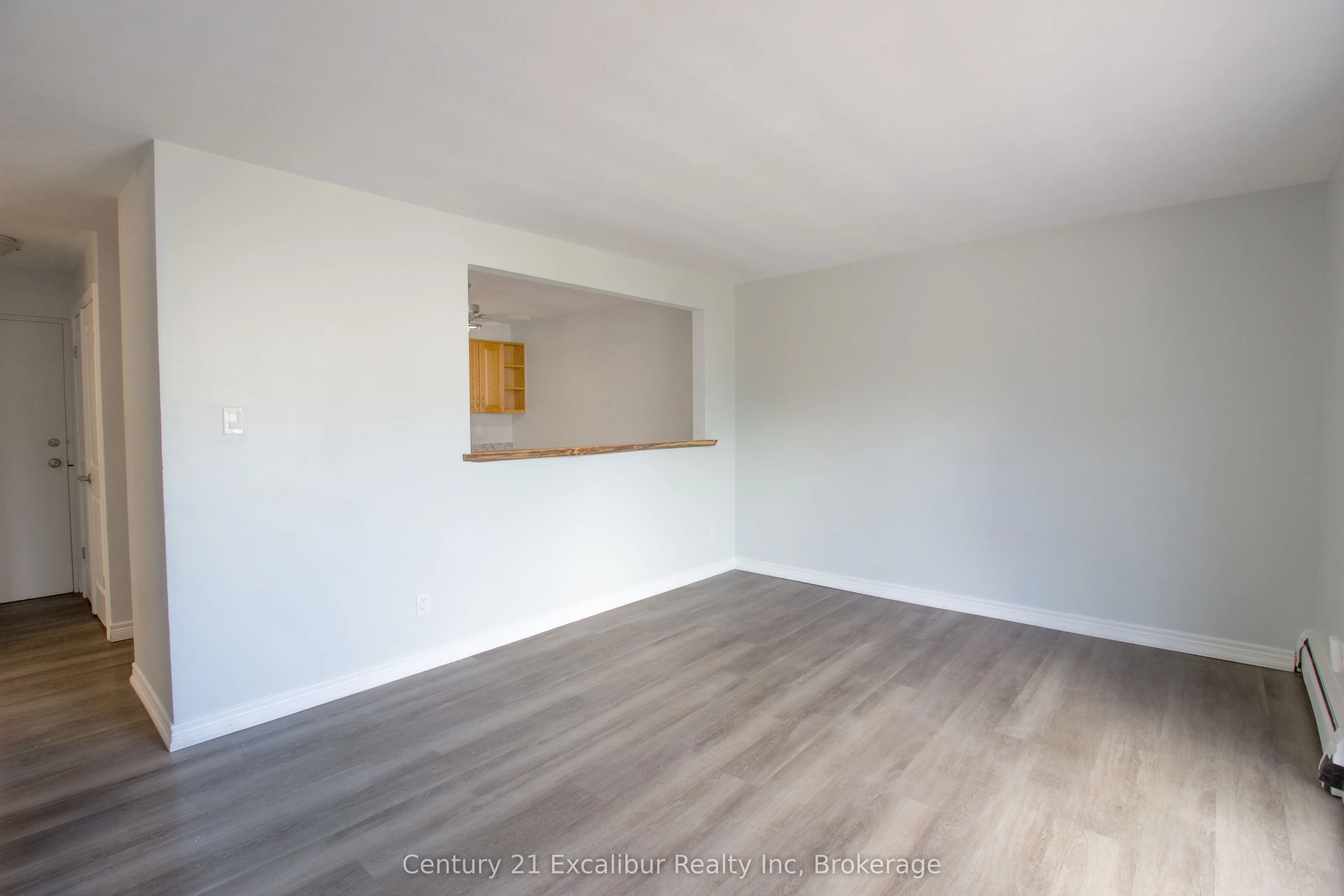 320 Queen Street E, #9