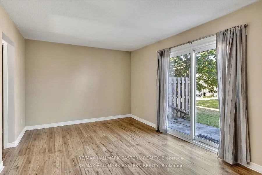 996 Sydenham Road, ##67