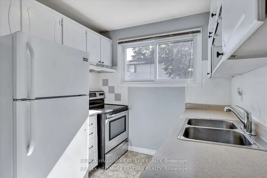 996 Sydenham Road, ##67