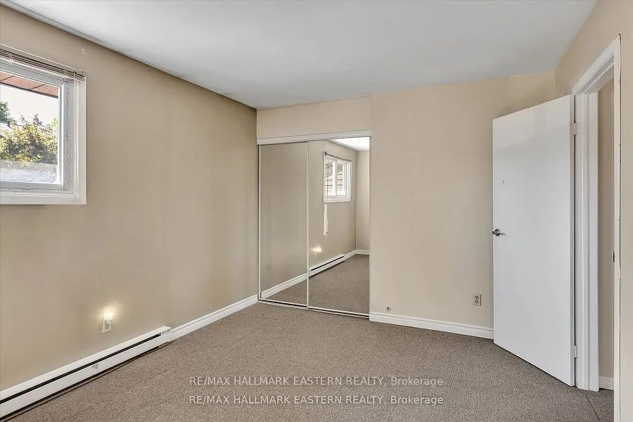 996 Sydenham Road, ##67
