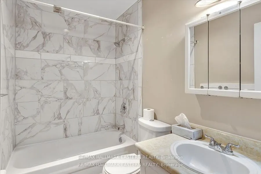 996 Sydenham Road, ##67