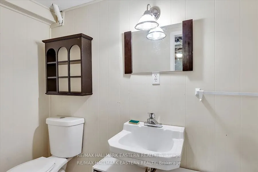 996 Sydenham Road, ##67