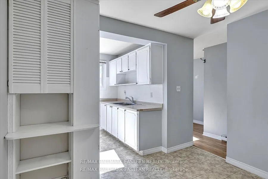 996 Sydenham Road, ##67
