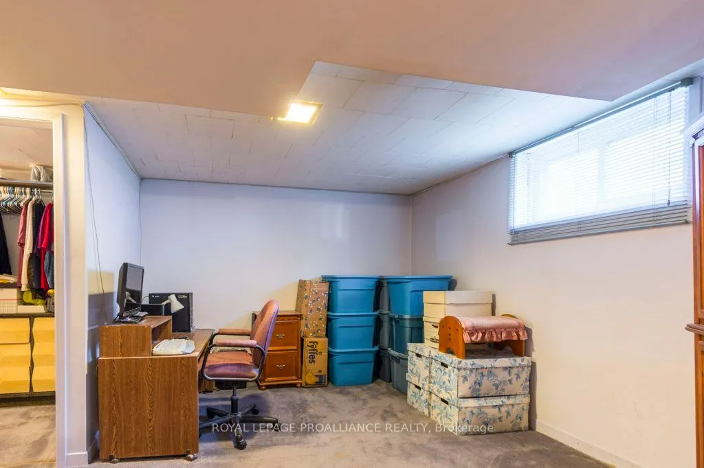 69 Thorncliffe Drive