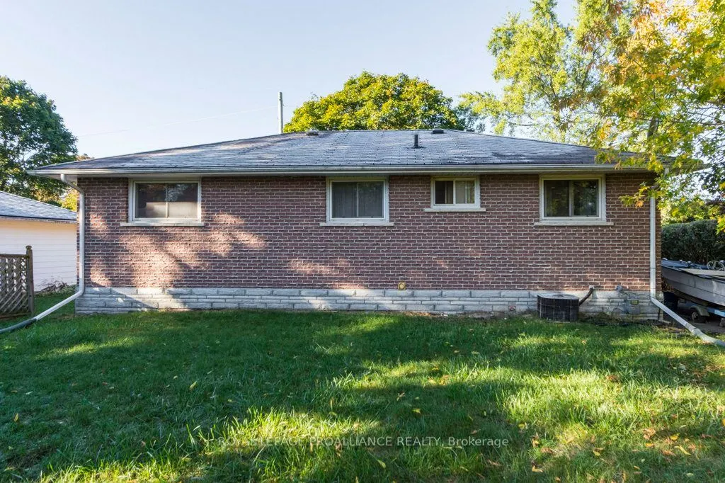 69 Thorncliffe Drive