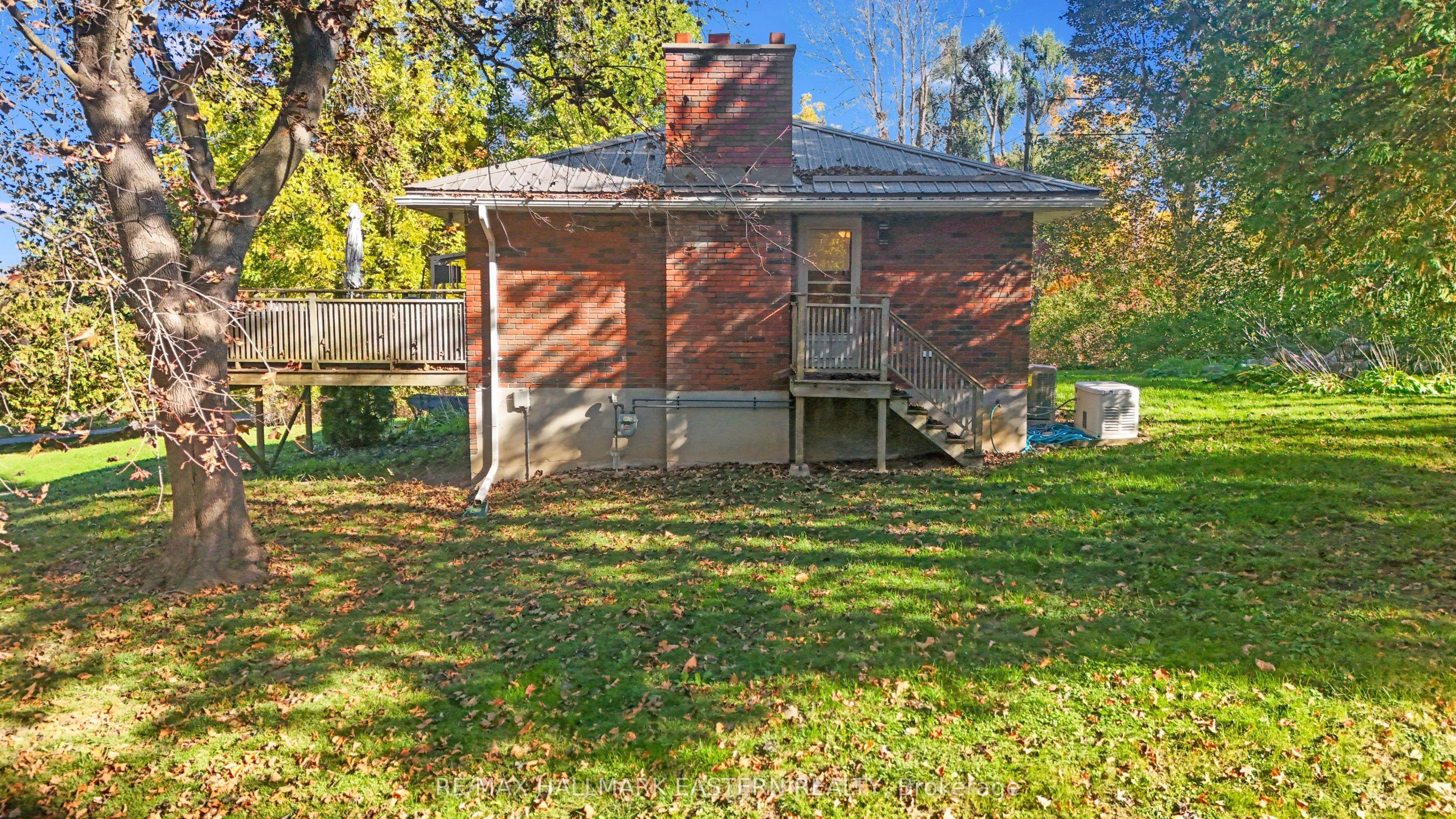 1013 Nicholl's Boulevard
