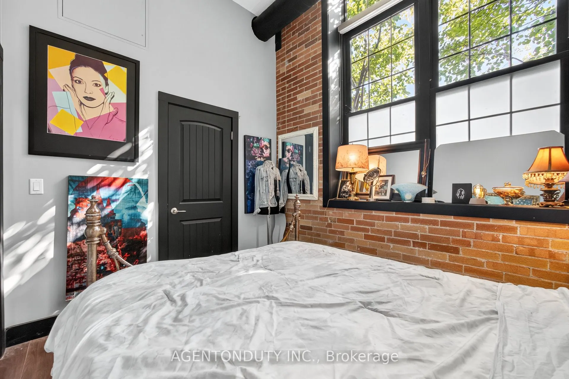 24 Cedar Street, #101