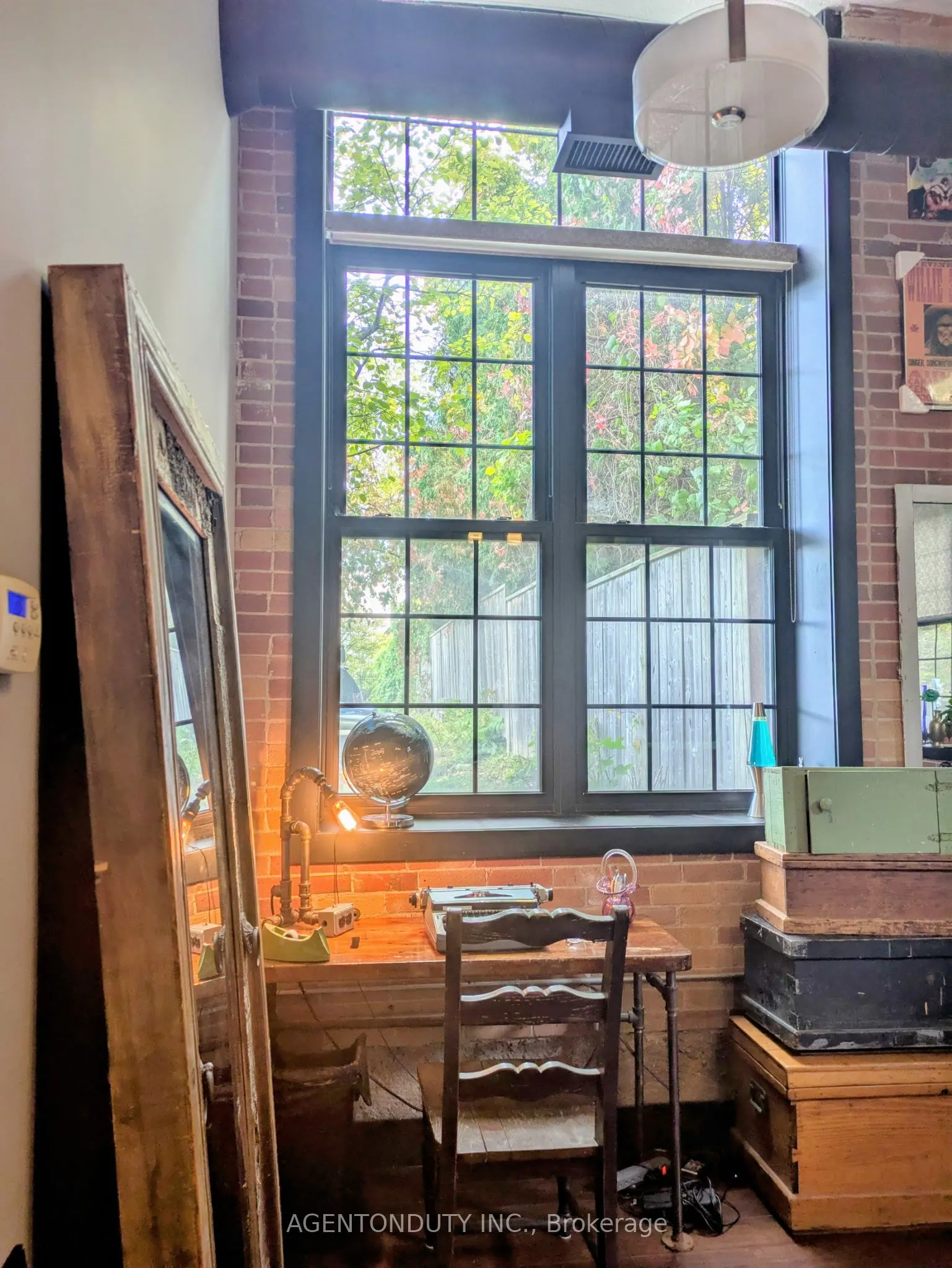 24 Cedar Street, #101
