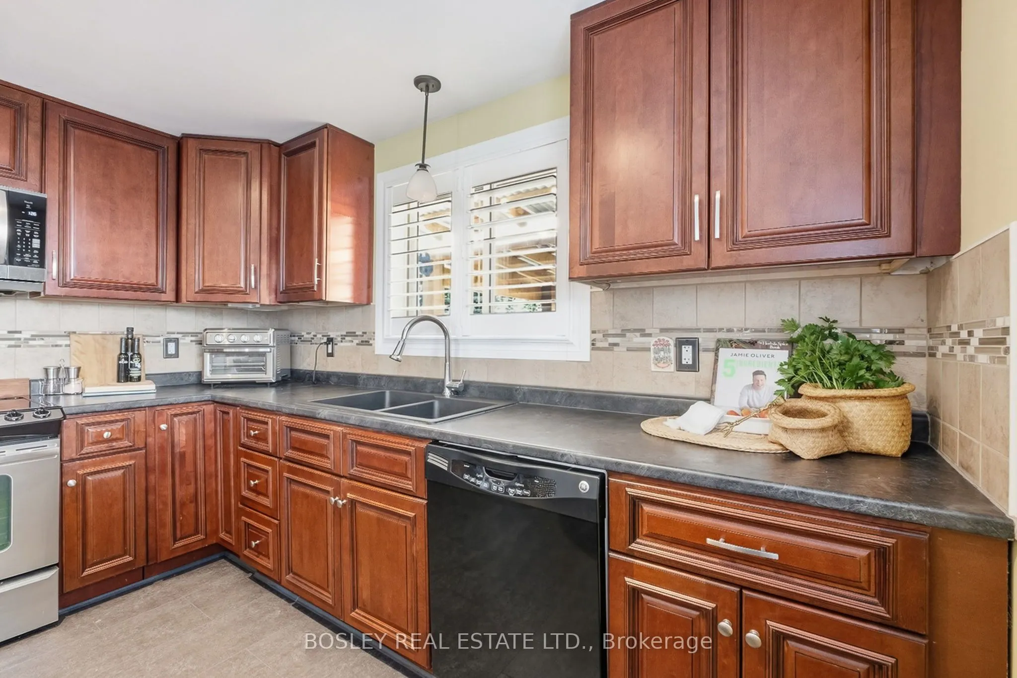256 Ridout Street