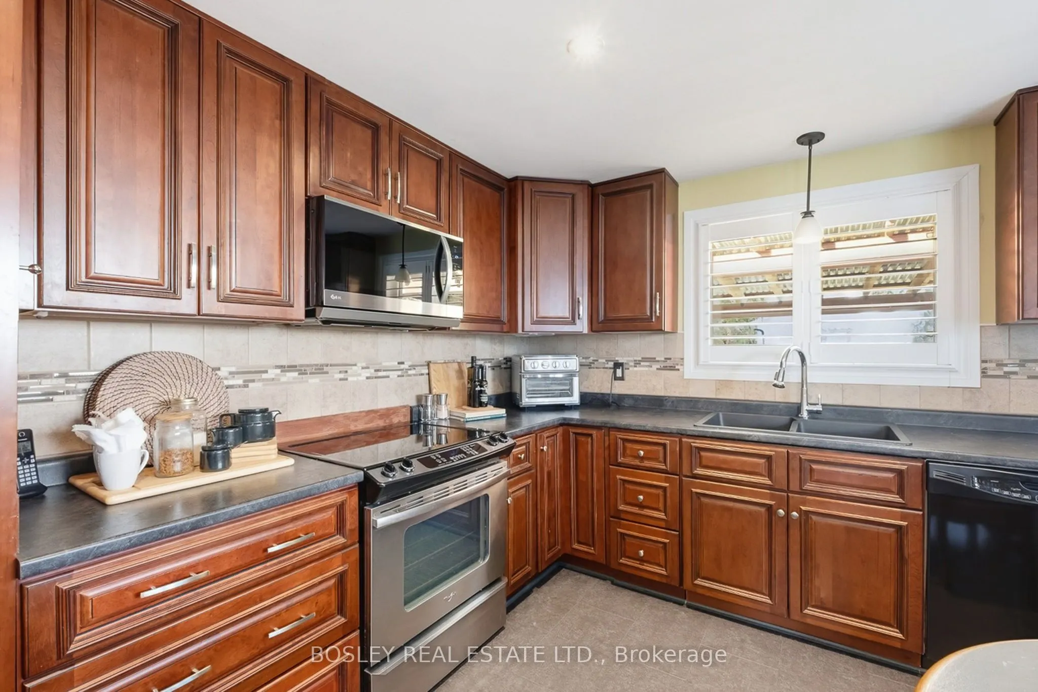 256 Ridout Street