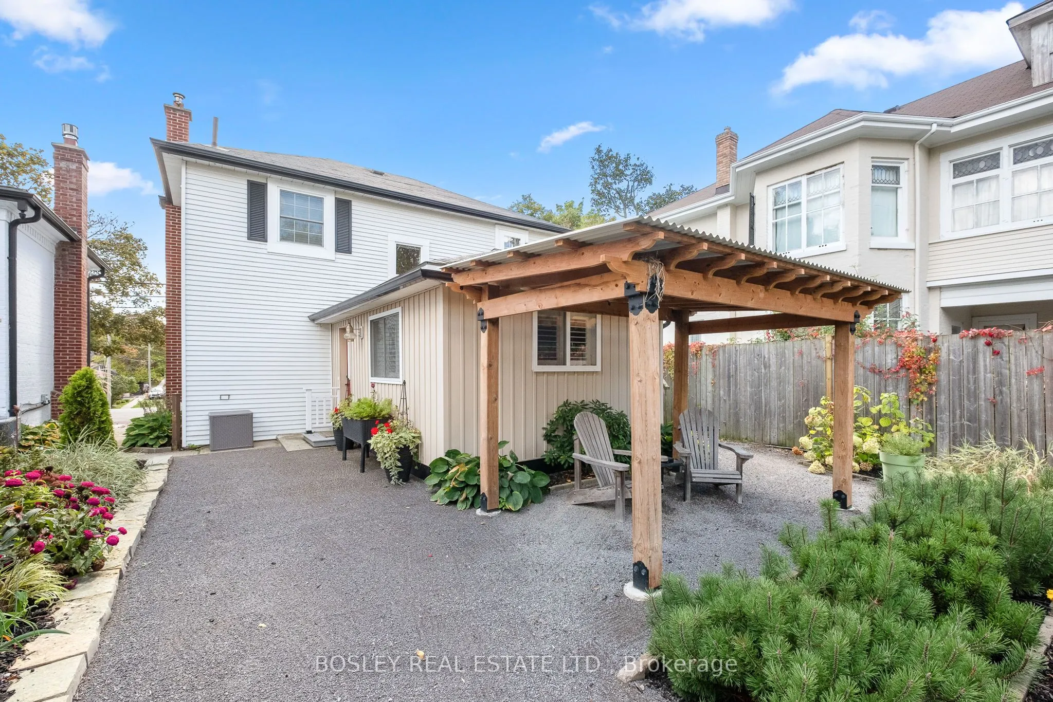 256 Ridout Street