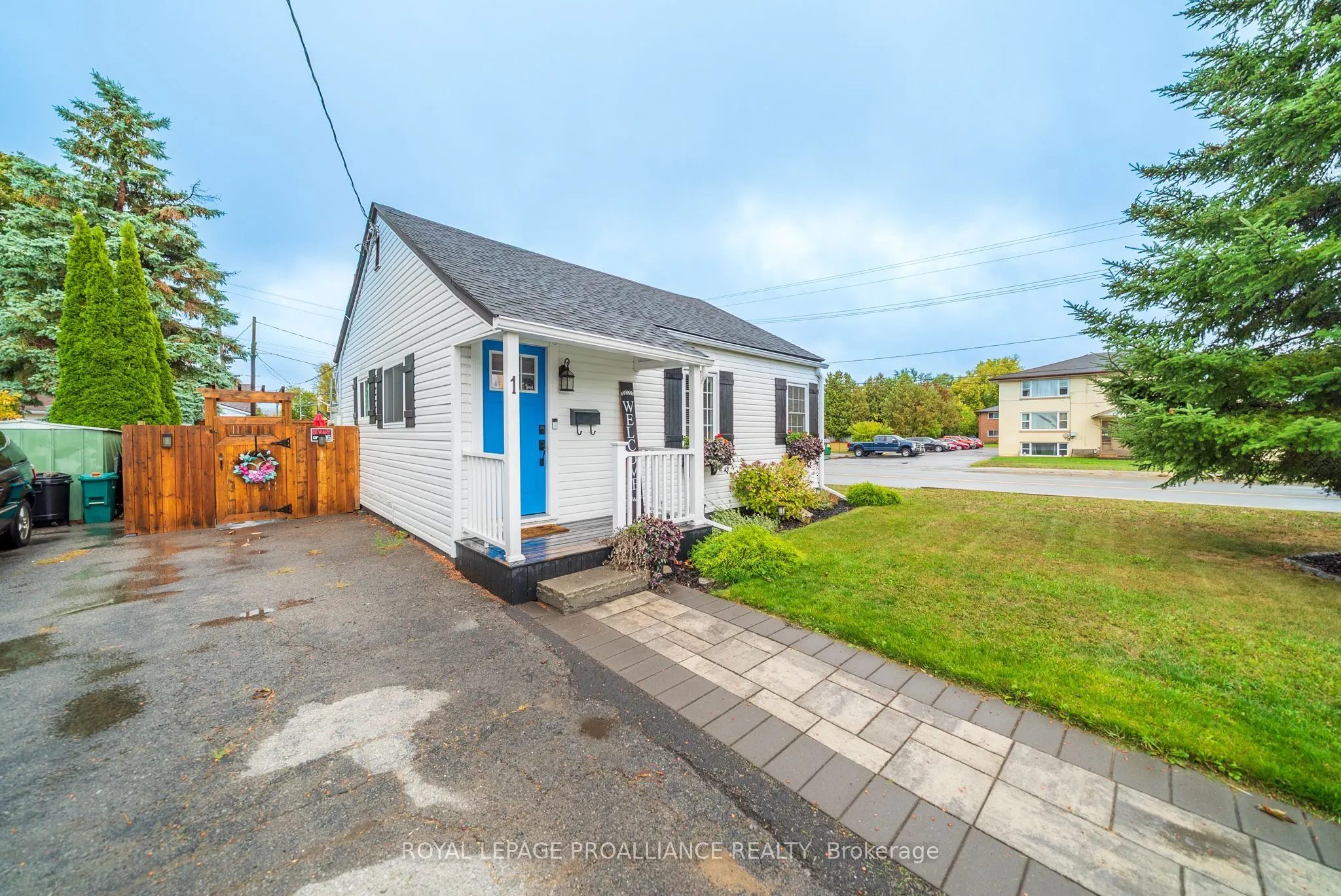 1 Kerr Crescent