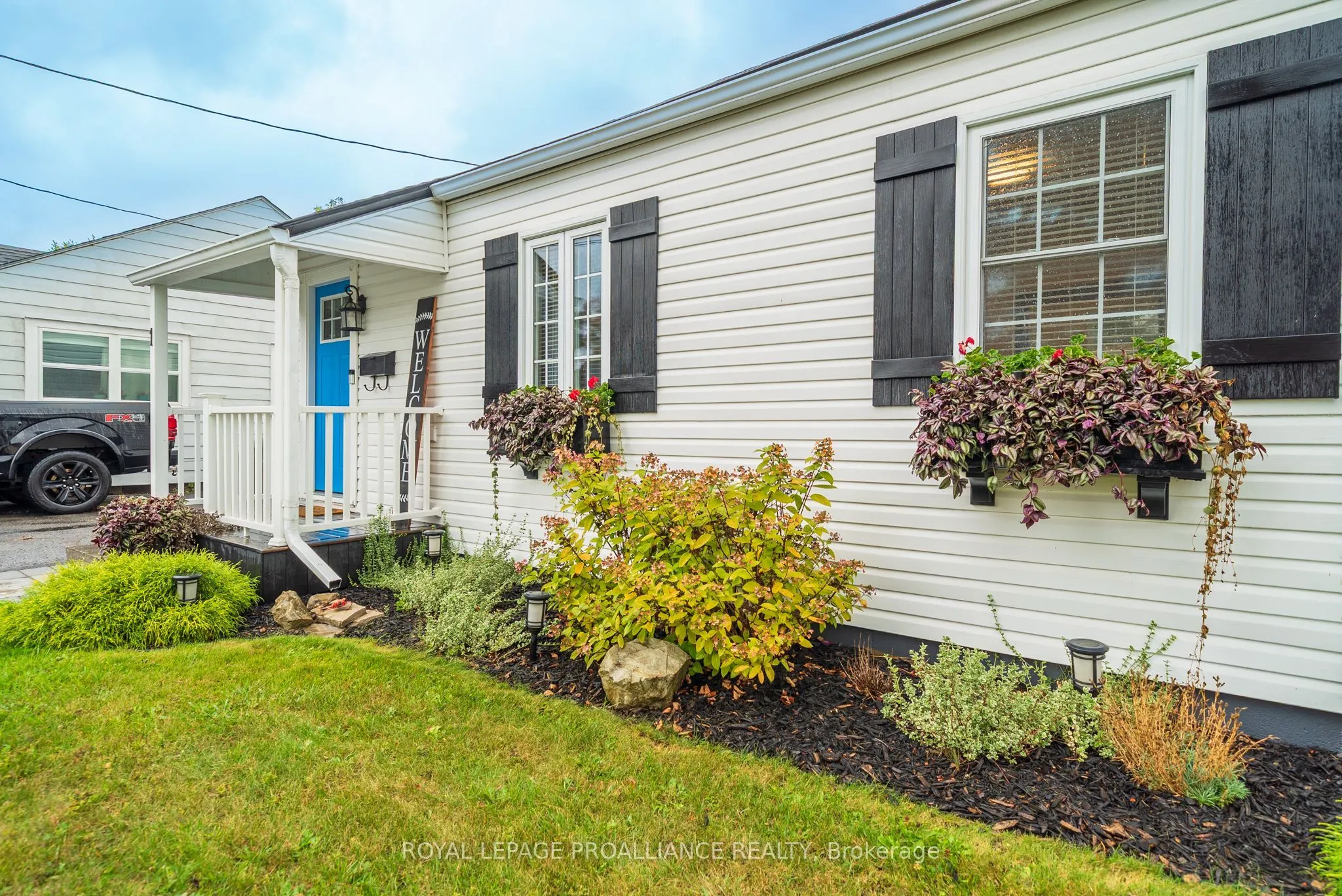 1 Kerr Crescent