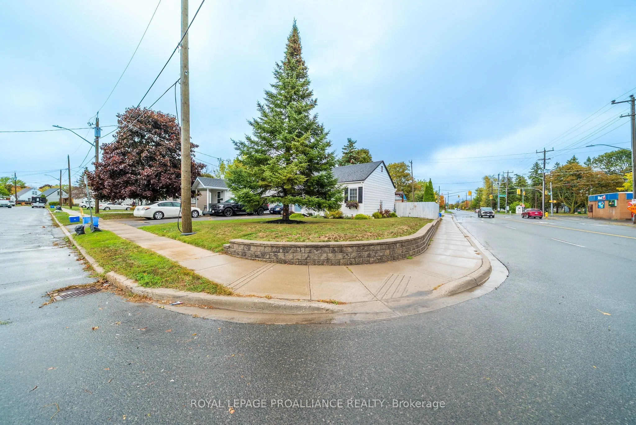 1 Kerr Crescent