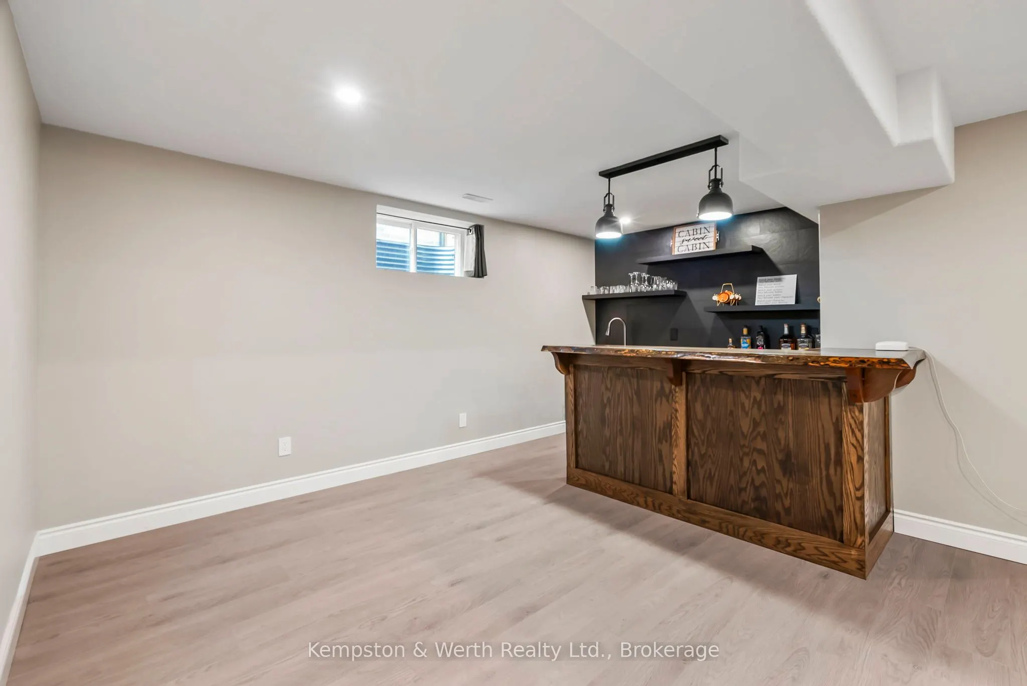 86 Forbes Crescent