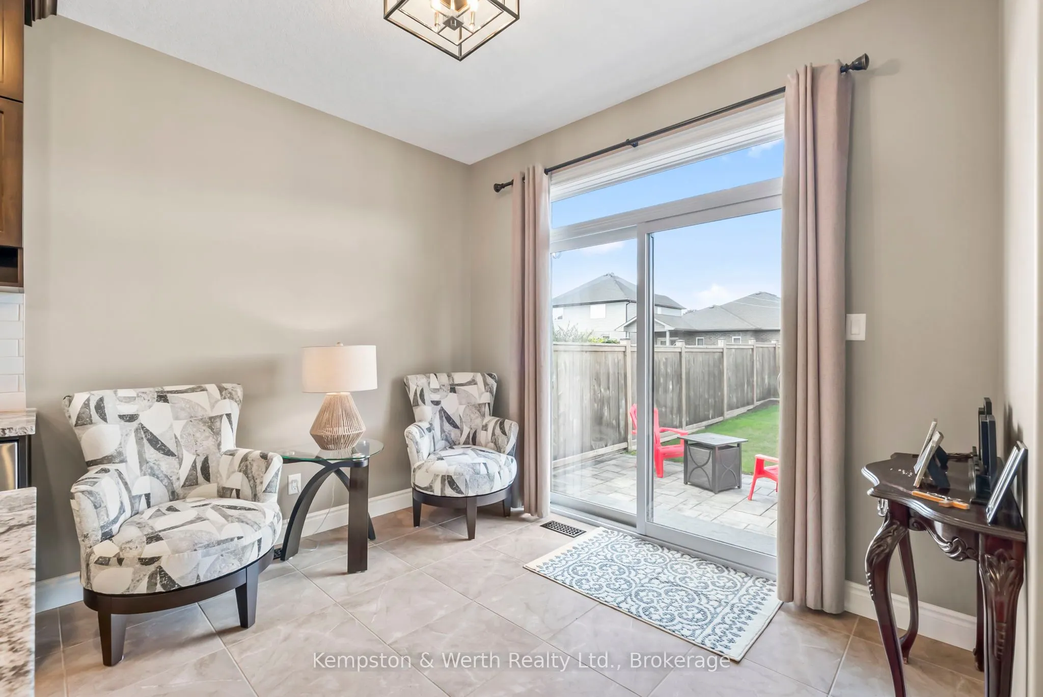 86 Forbes Crescent