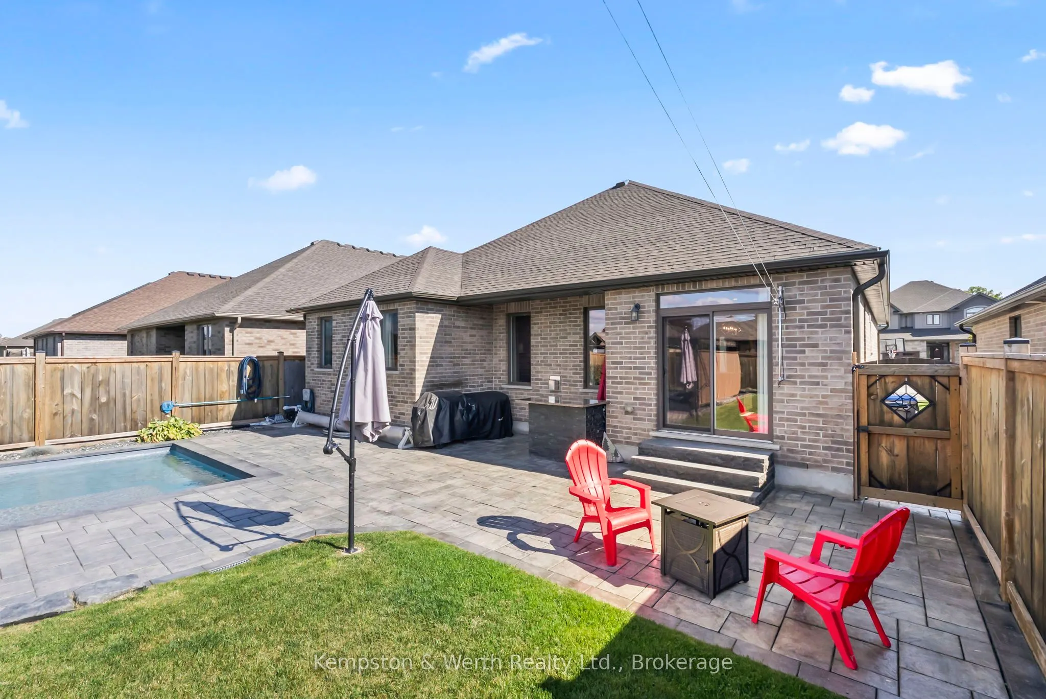 86 Forbes Crescent