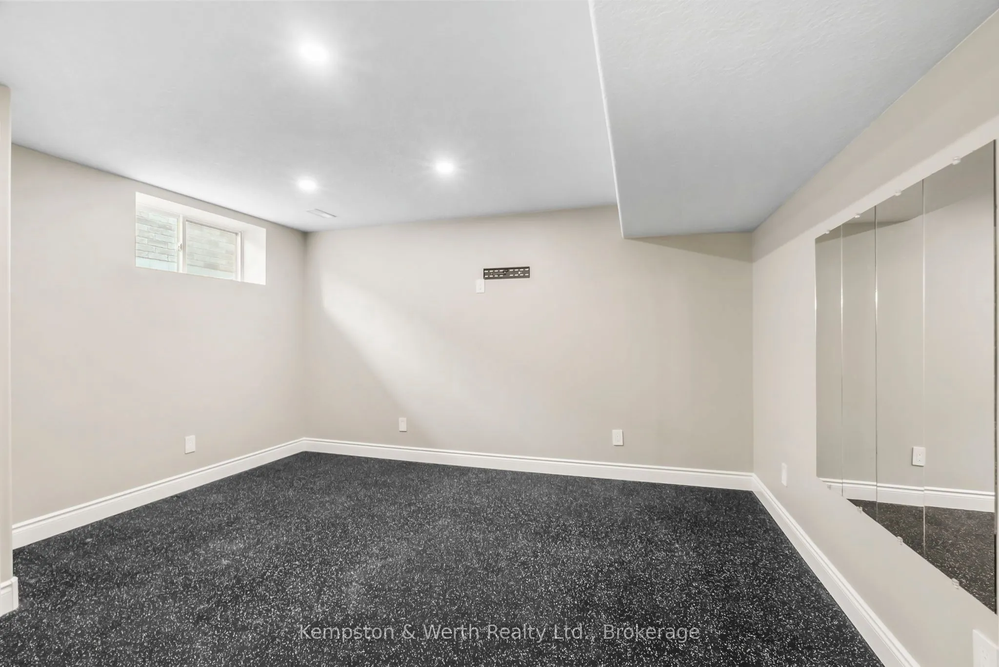 86 Forbes Crescent