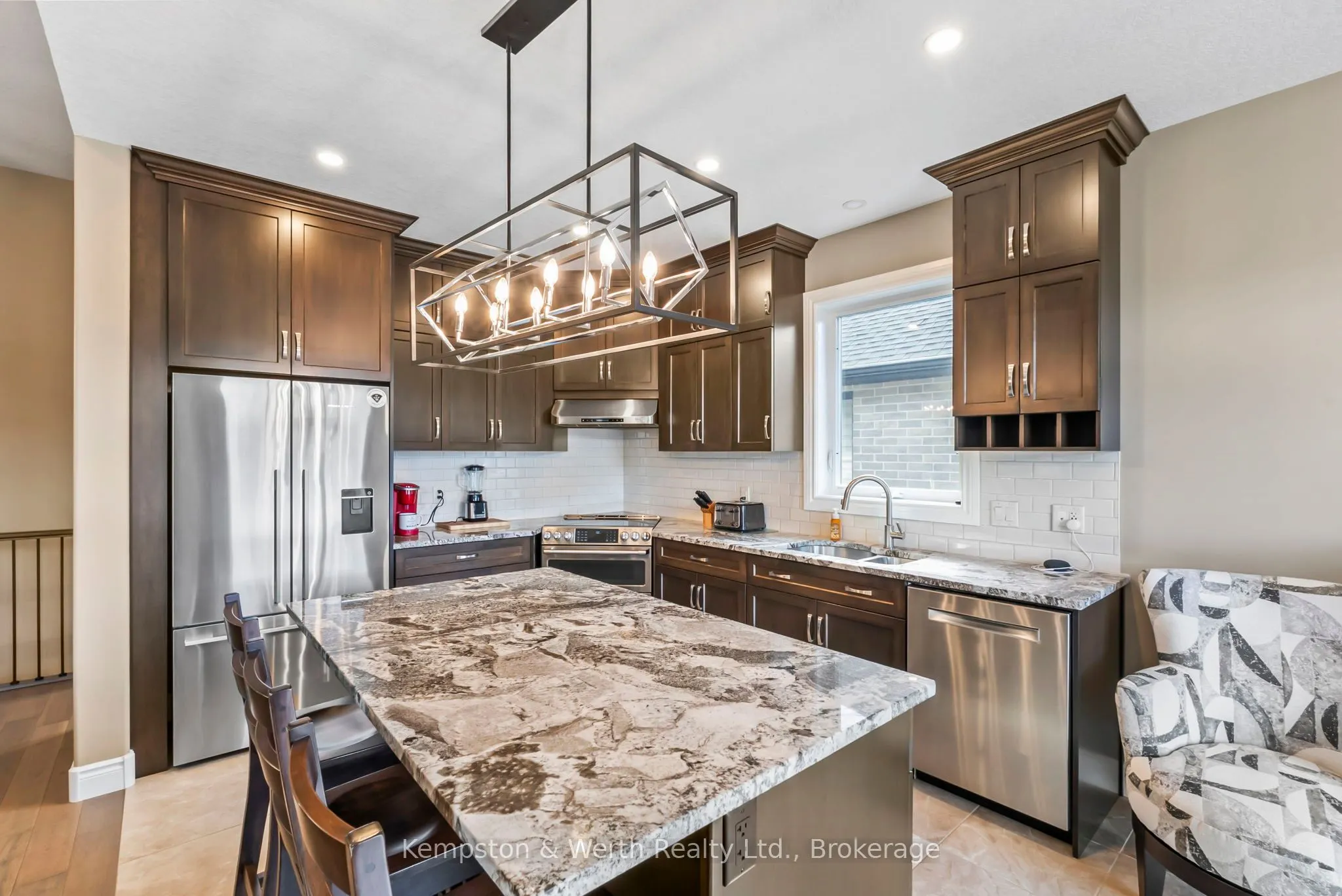 86 Forbes Crescent