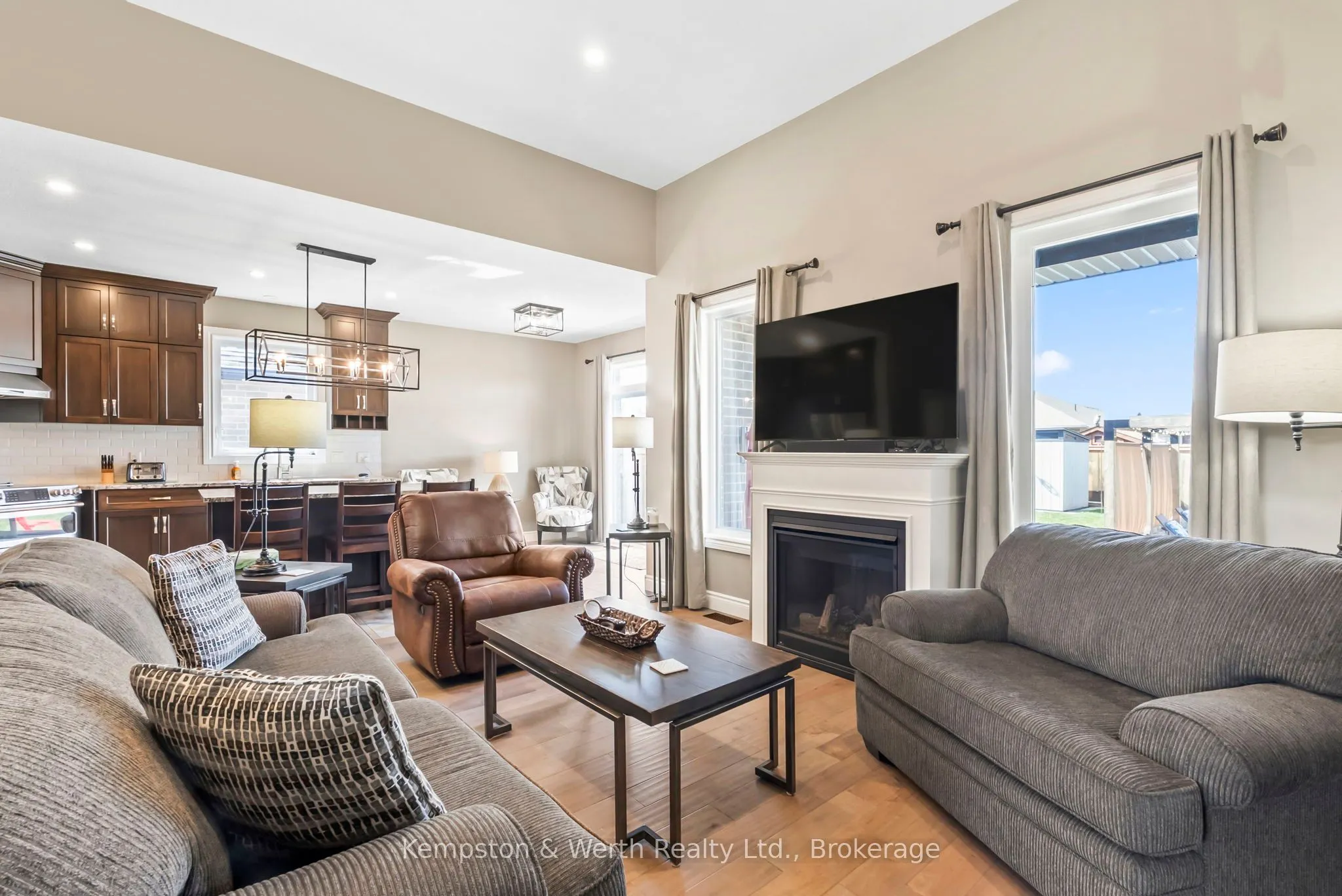 86 Forbes Crescent