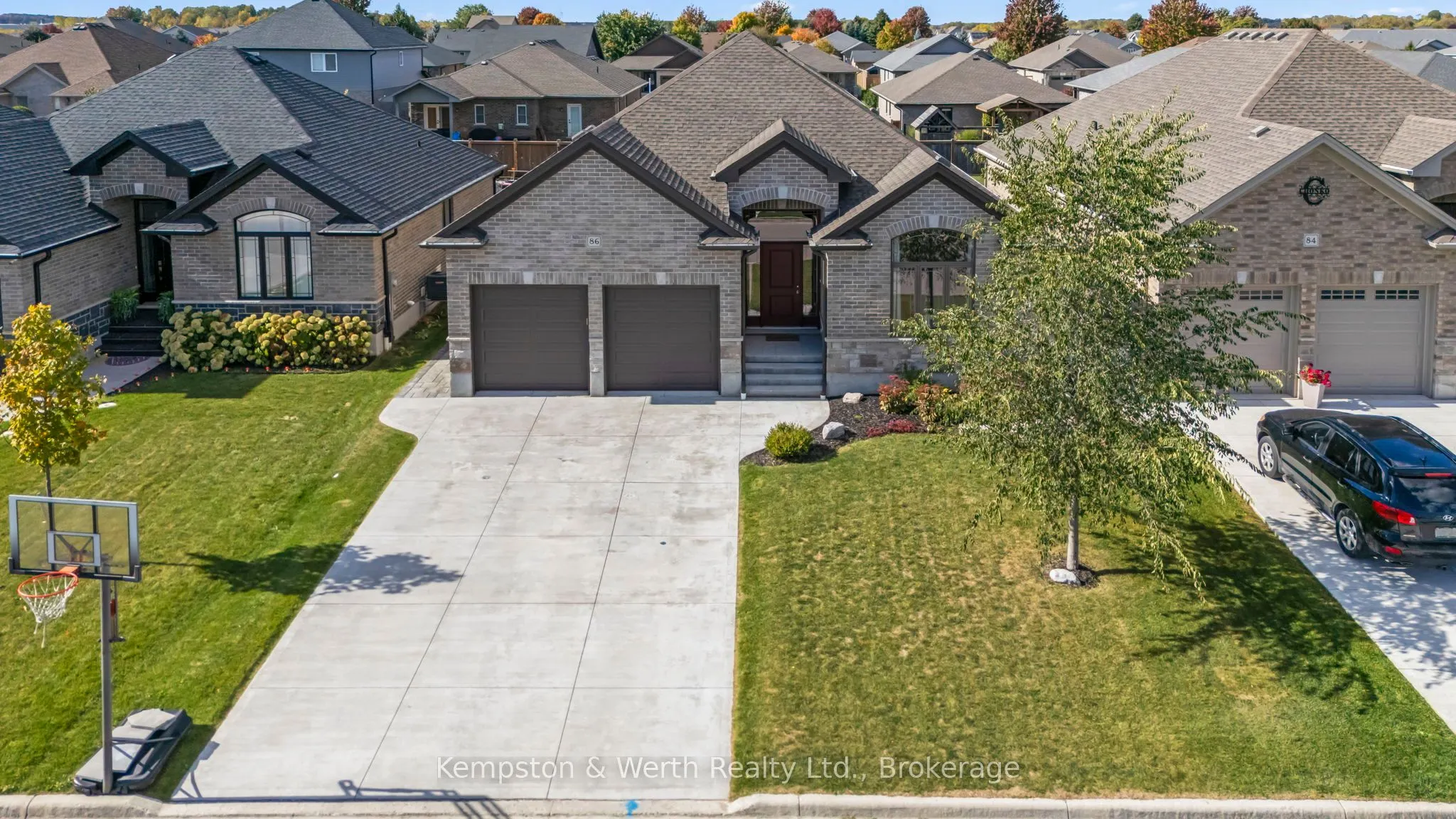 86 Forbes Crescent