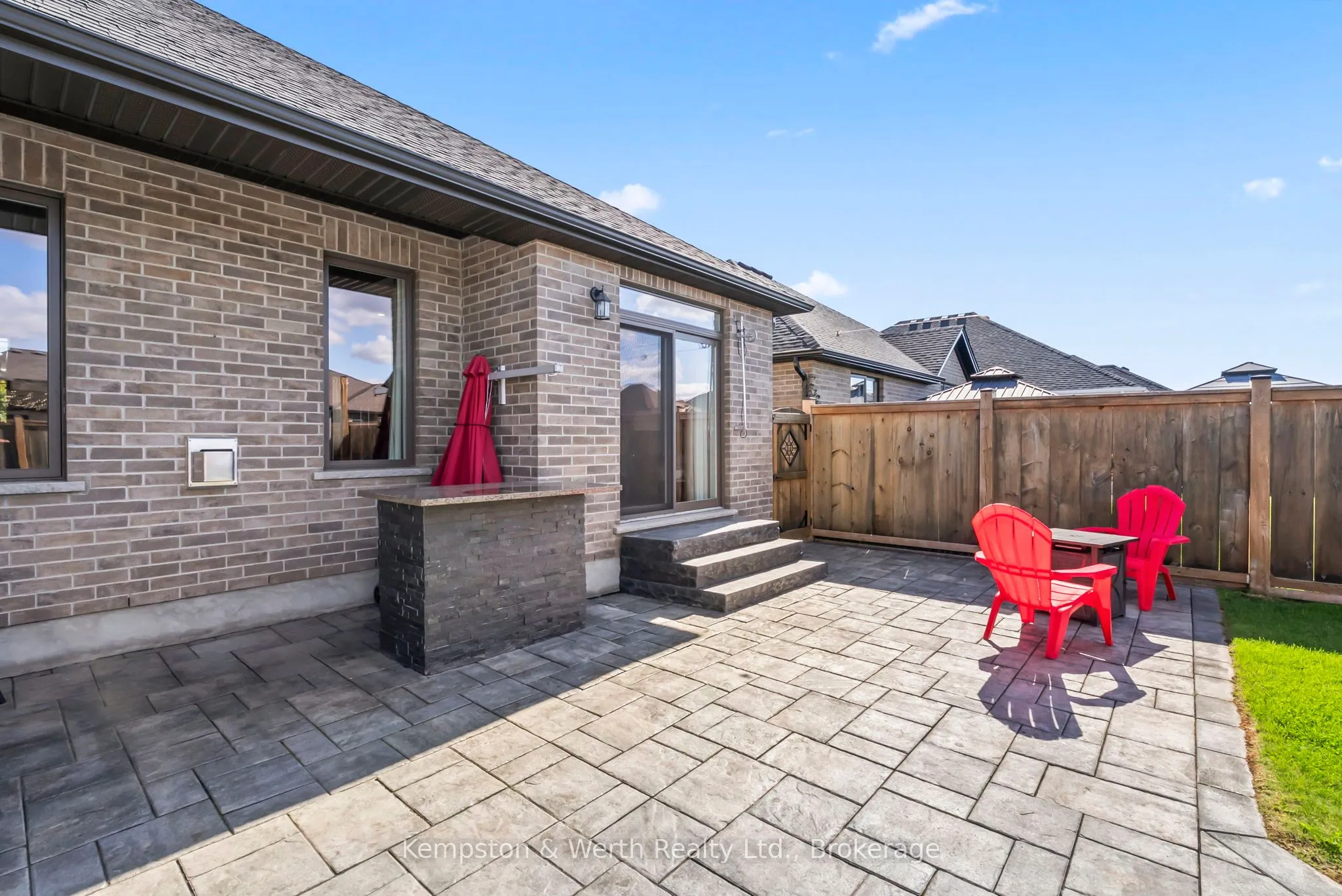 86 Forbes Crescent