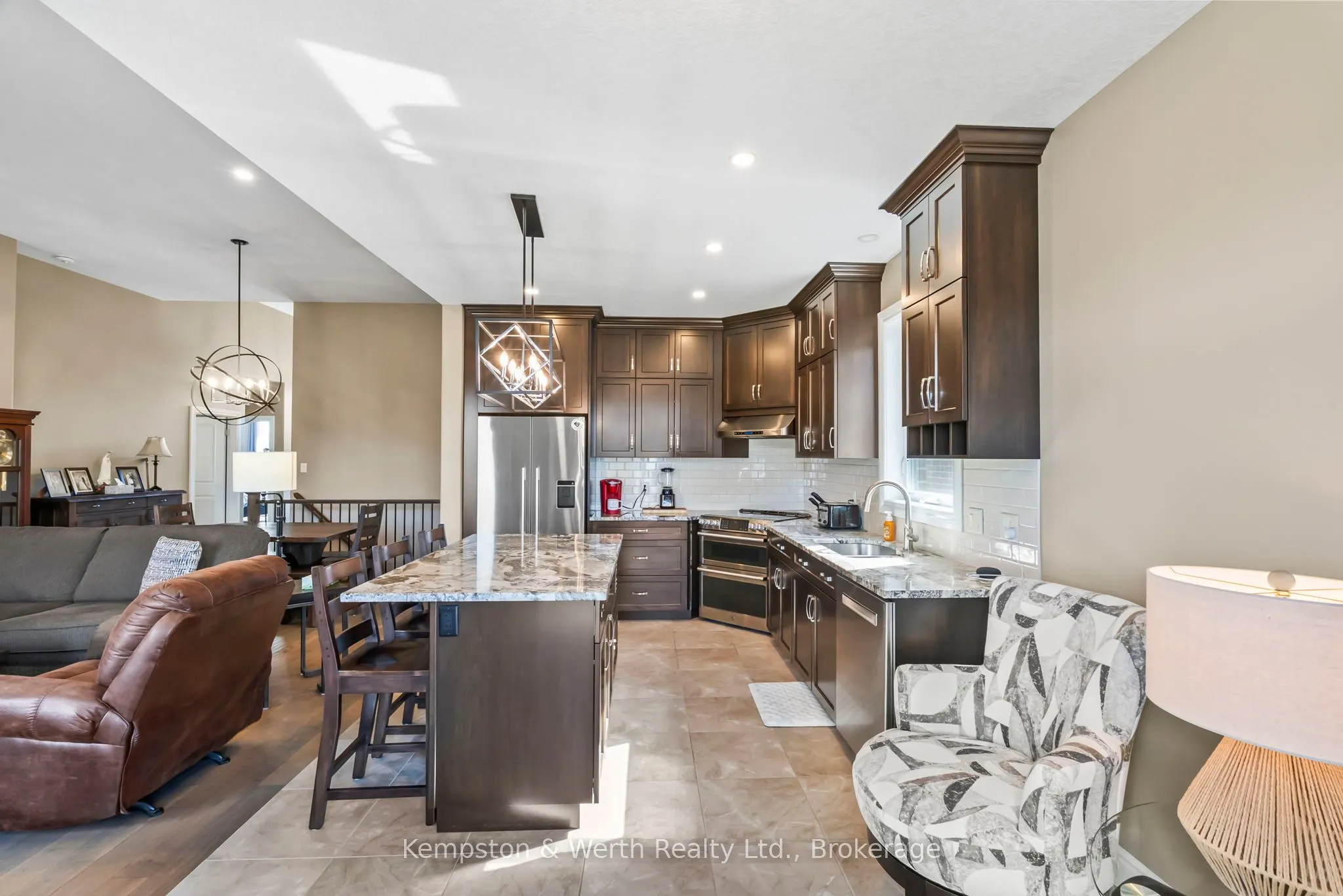 86 Forbes Crescent