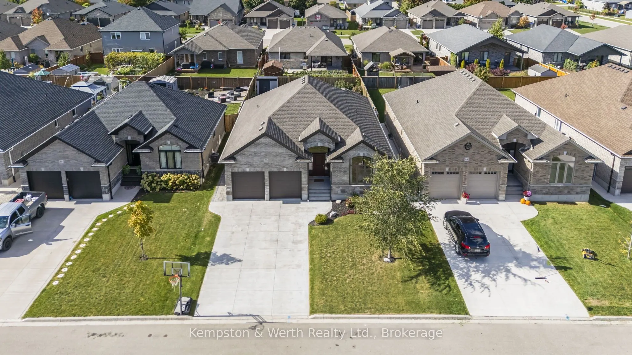 86 Forbes Crescent