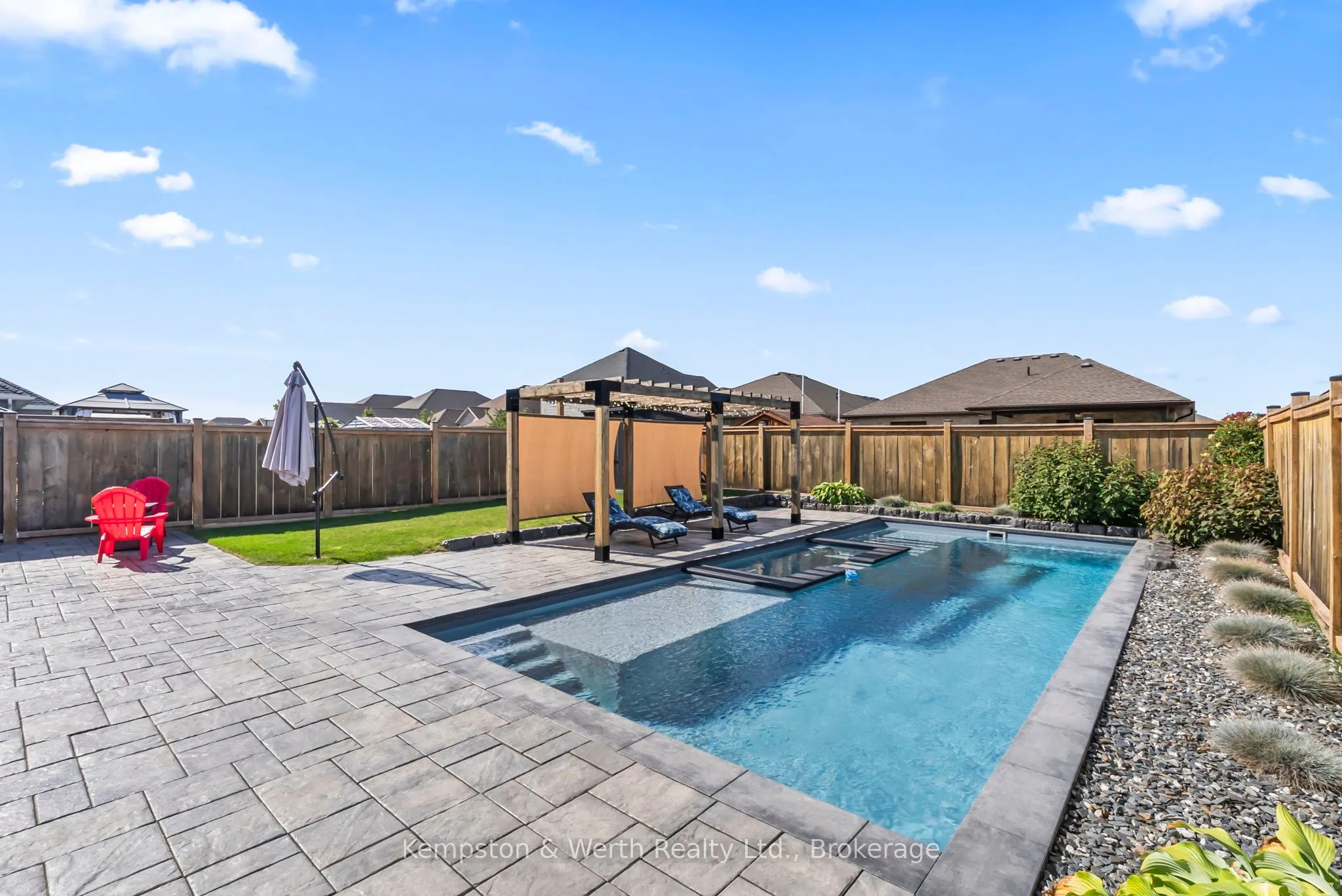 86 Forbes Crescent