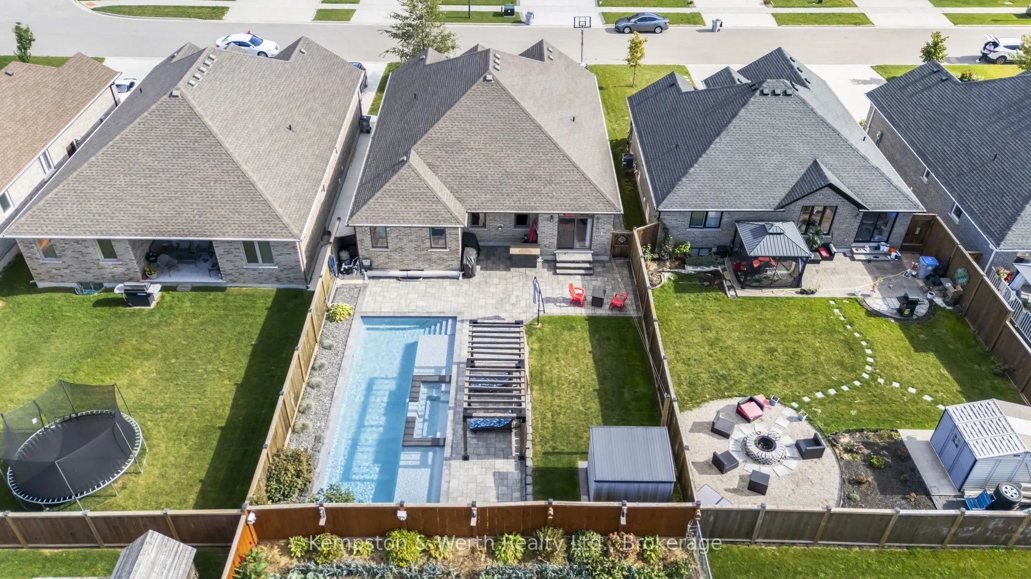 86 Forbes Crescent