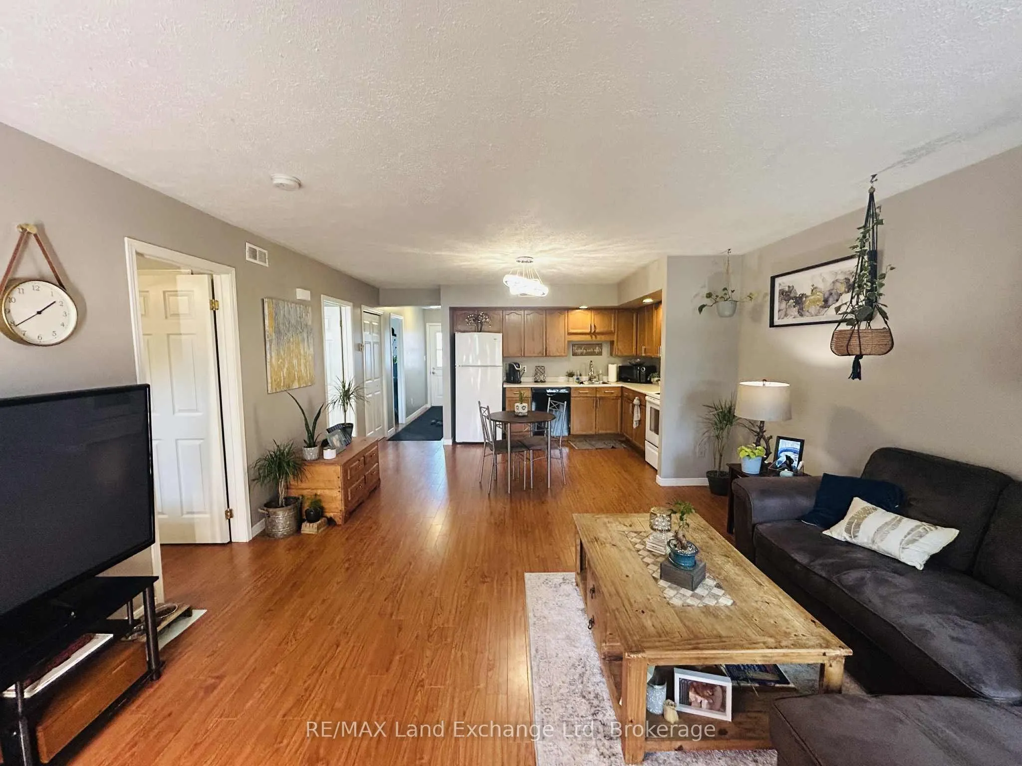 1028 Ann Street, #10