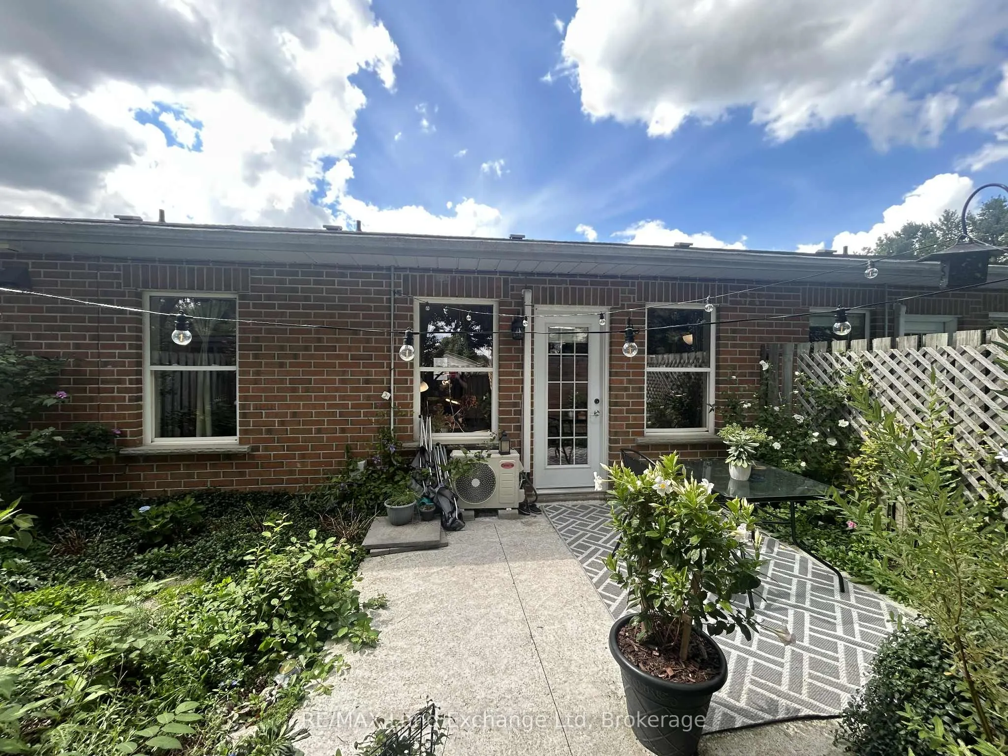 1028 Ann Street, #10