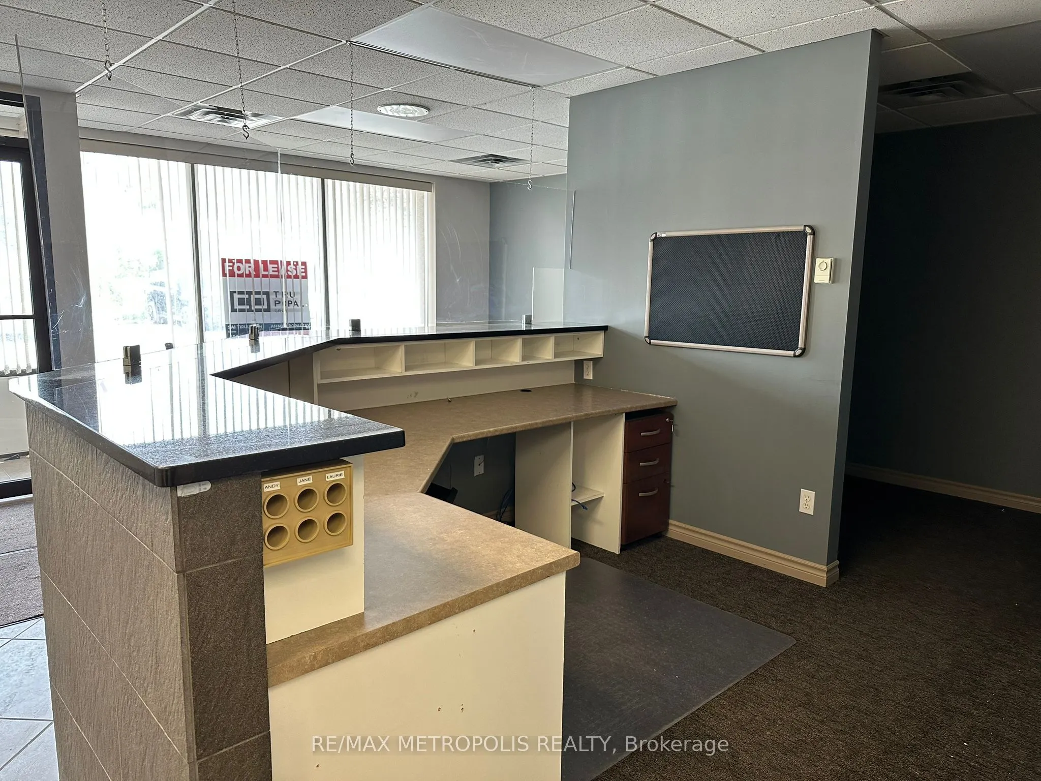 499 Dundas Street W, #5