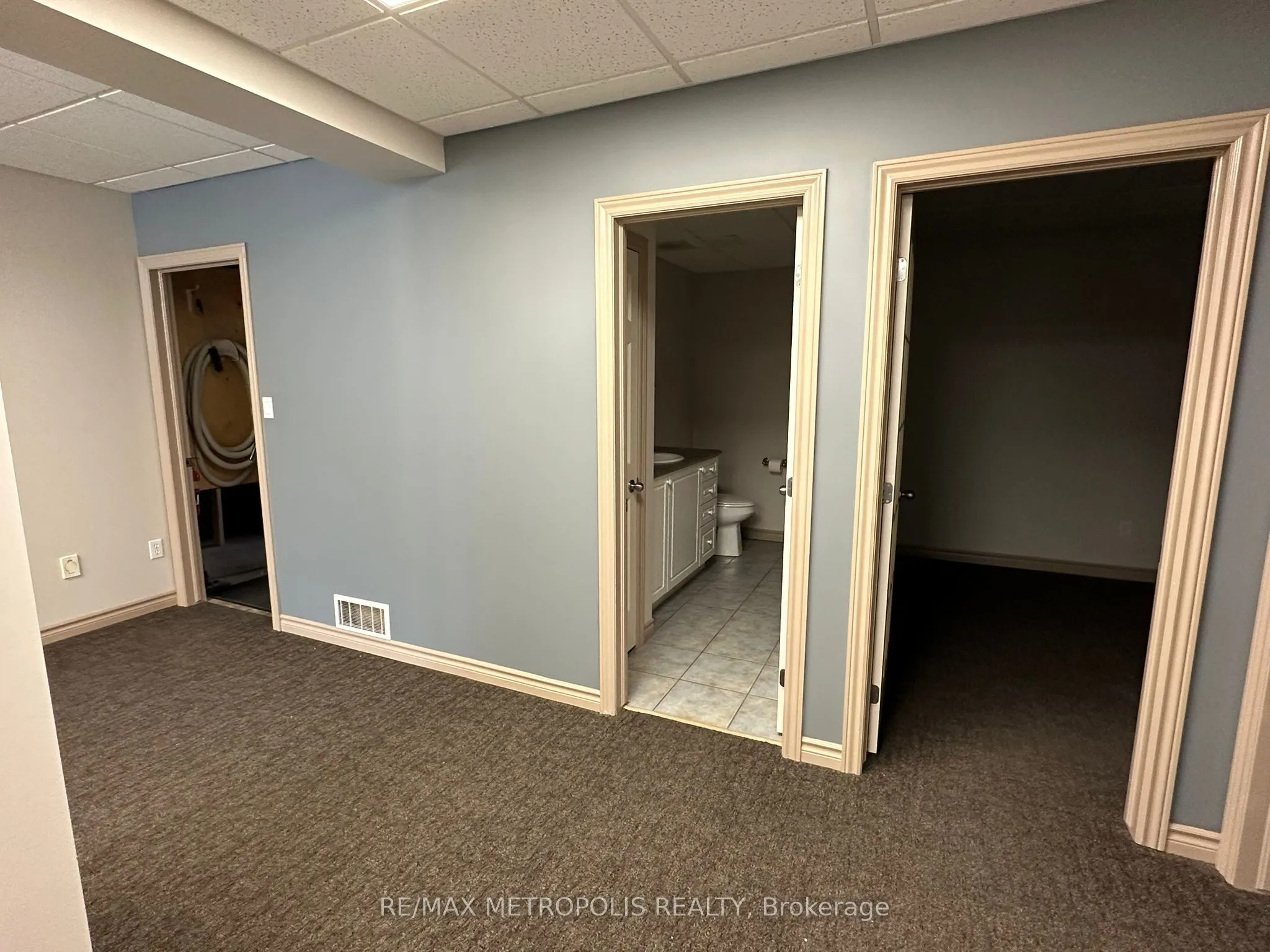499 Dundas Street W, #5